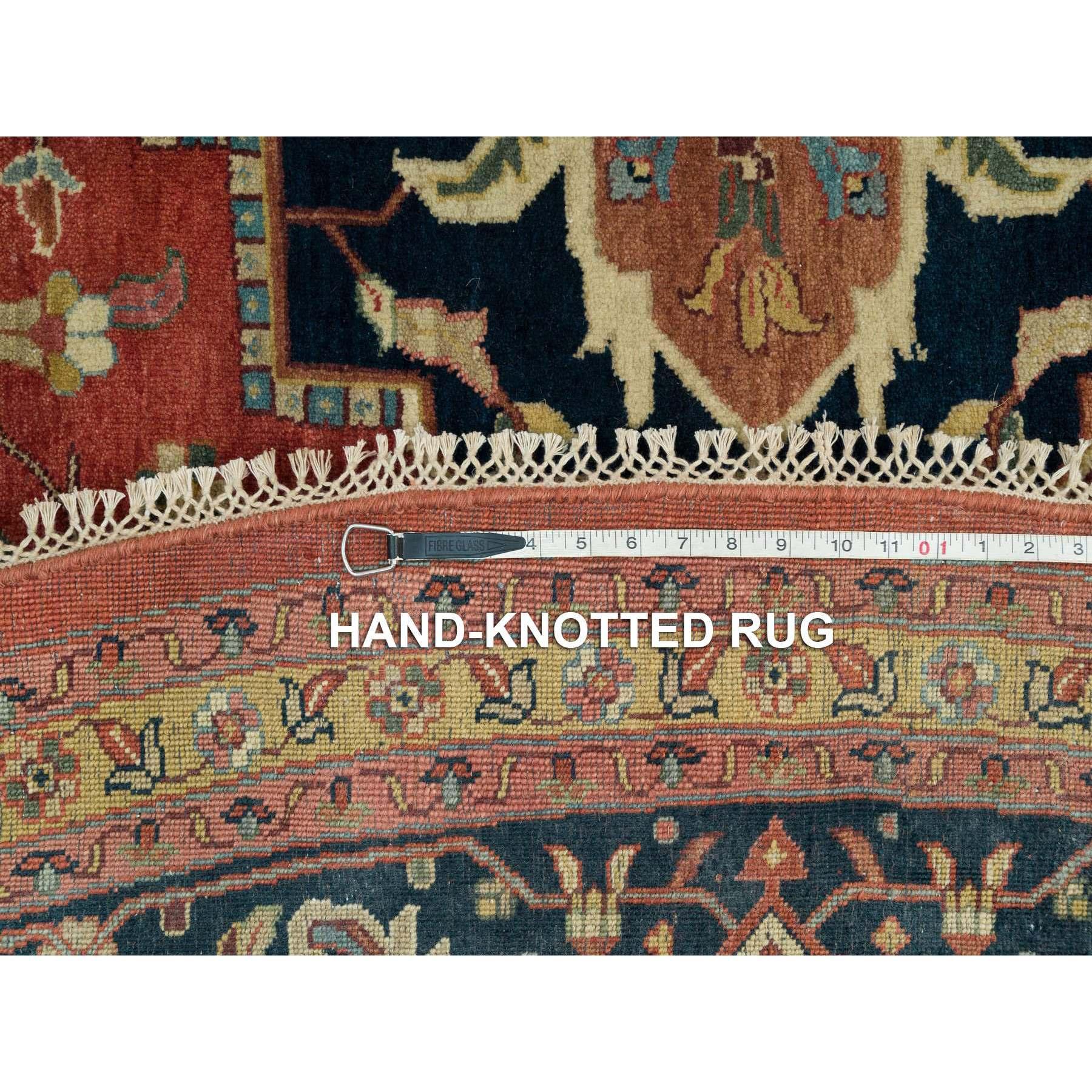 12'x12' Rosso Annodato a mano Antico Fine Heris Re-Creation 100% Lana Tappeto Rotondo in vendita 5