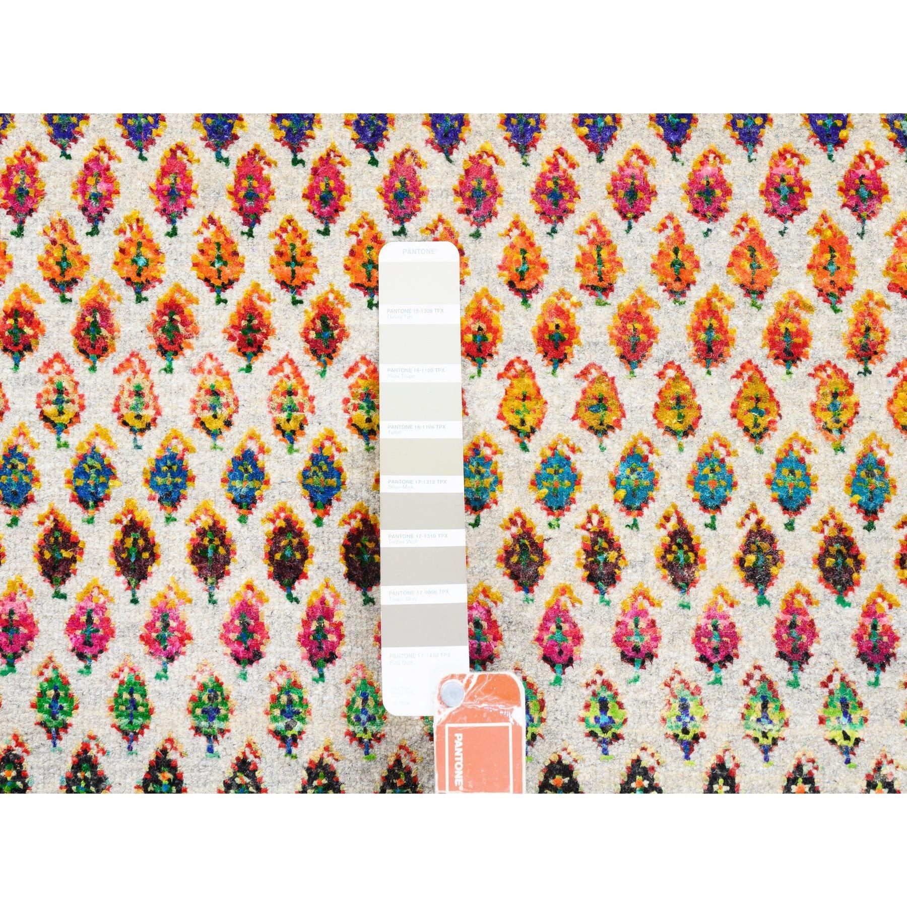 Seta Tappeto rotondo 12'x12' in lana colorata e seta sari Sarouk Mir annodato a mano in vendita
