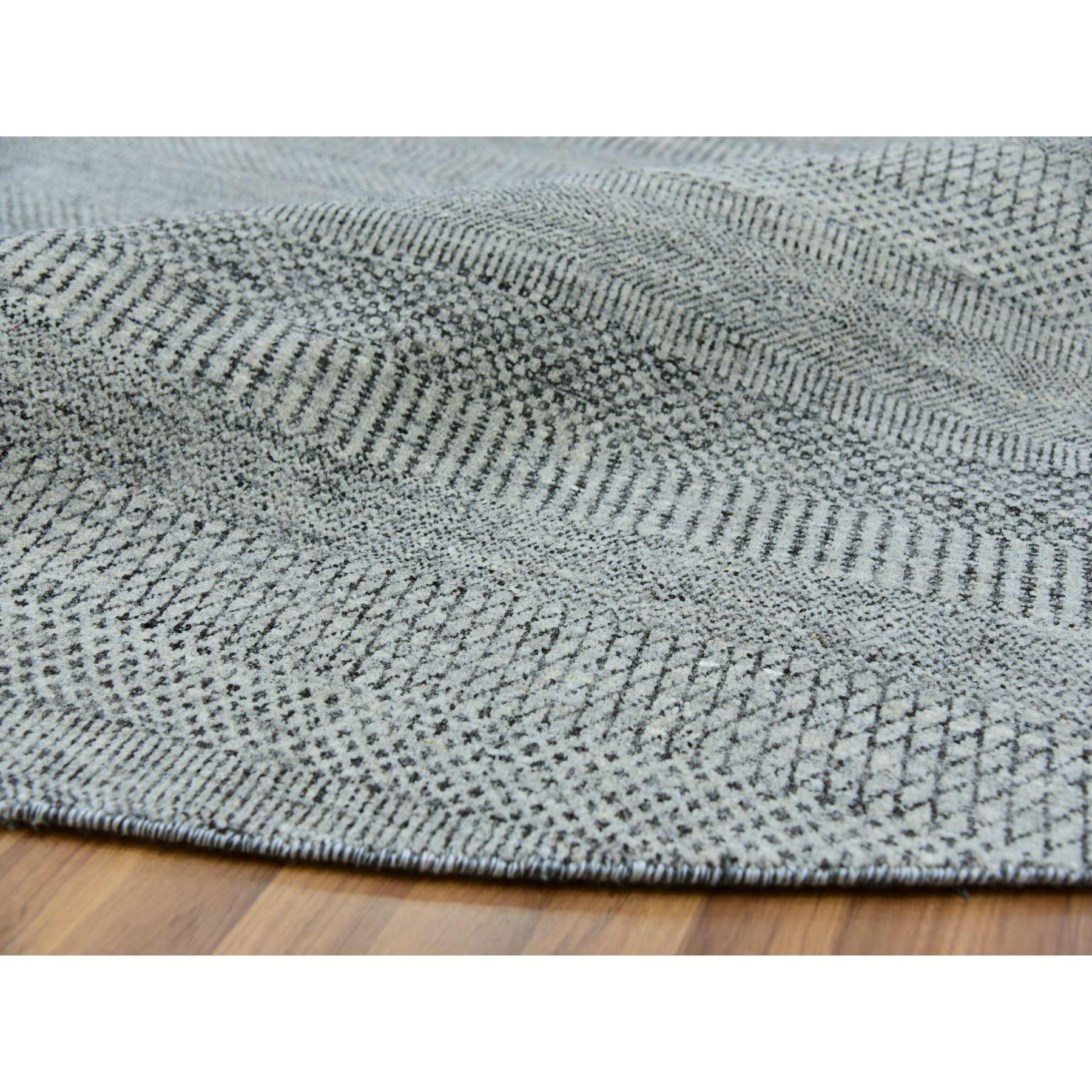 12'x12' Shower Gray Modern Undyed Wool Grass Design Hand Knotted Round Rugs (Tappeto rotondo annodato a mano) In condizioni Nuovo in vendita a Carlstadt, NJ
