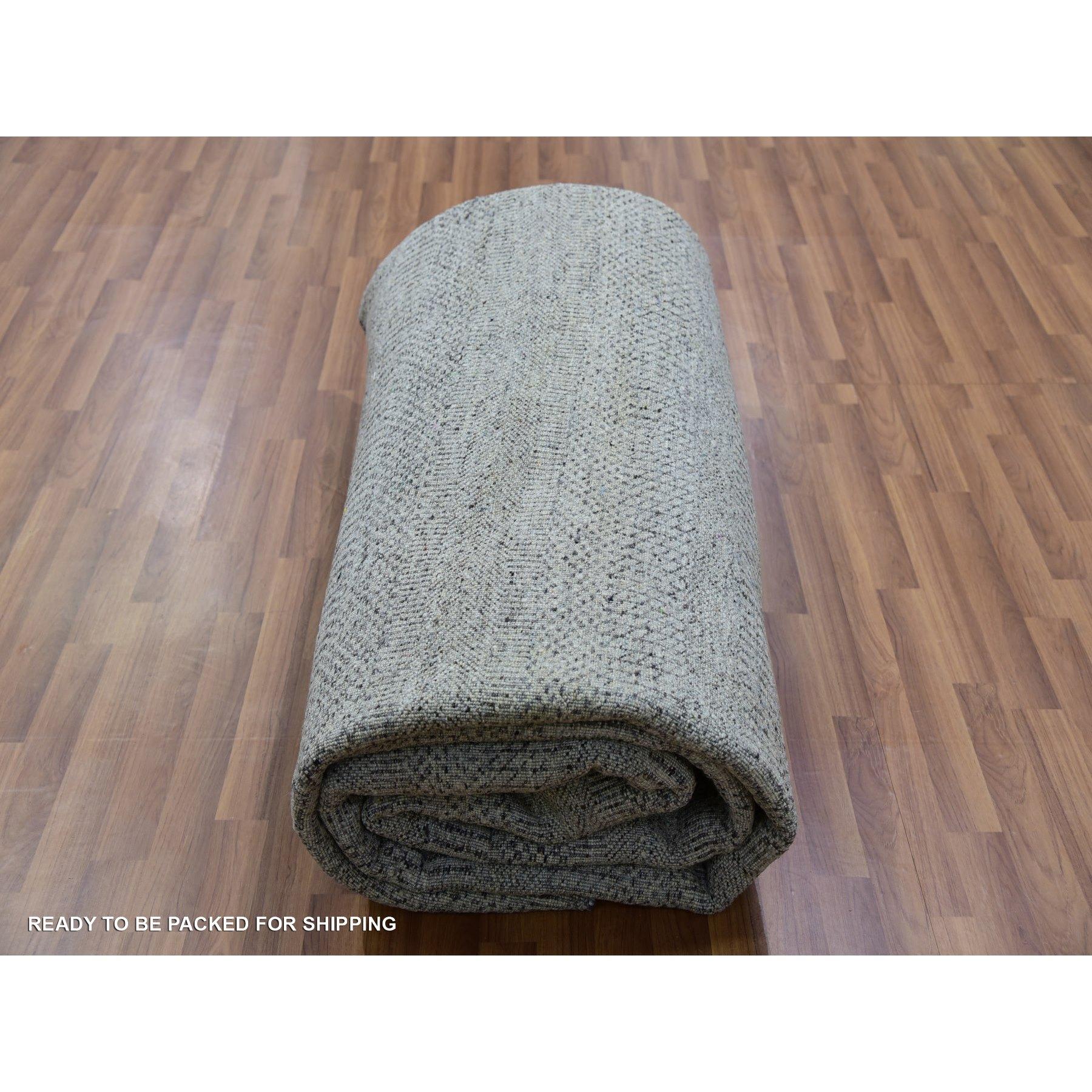 12'x12' Shower Gray Modern Undyed Wool Grass Design Hand Knotted Round Rugs (Tappeto rotondo annodato a mano) in vendita 1