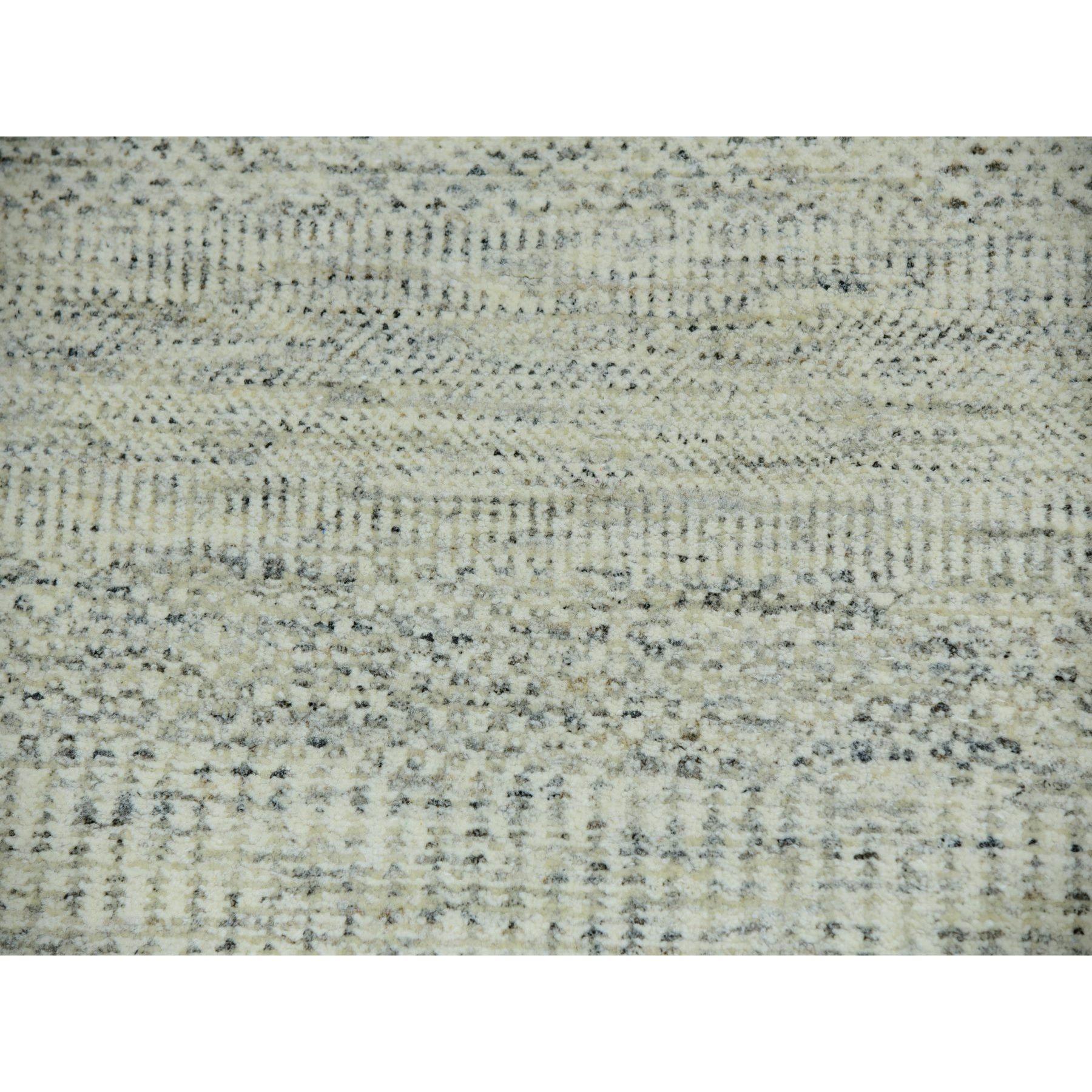 12'x12' Weißer, handgeknüpfter, moderner, quadratischer, grauer, getönter, 100 % Wollteppich mit Grasmuster auf Tone (Wolle) im Angebot