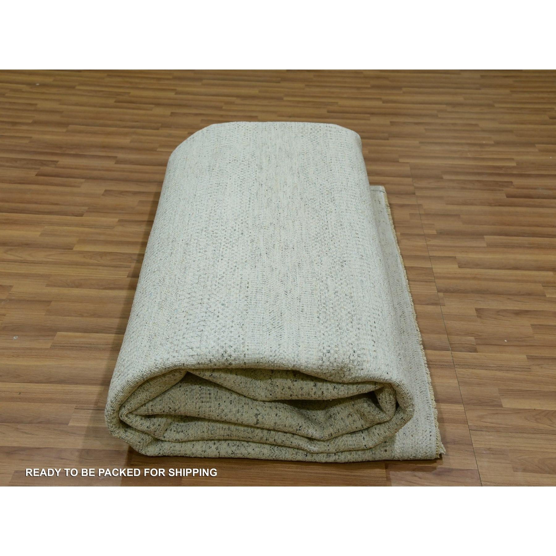 12'x12' Weißer, handgeknüpfter, moderner, quadratischer, grauer, getönter, 100 % Wollteppich mit Grasmuster auf Tone im Angebot 1