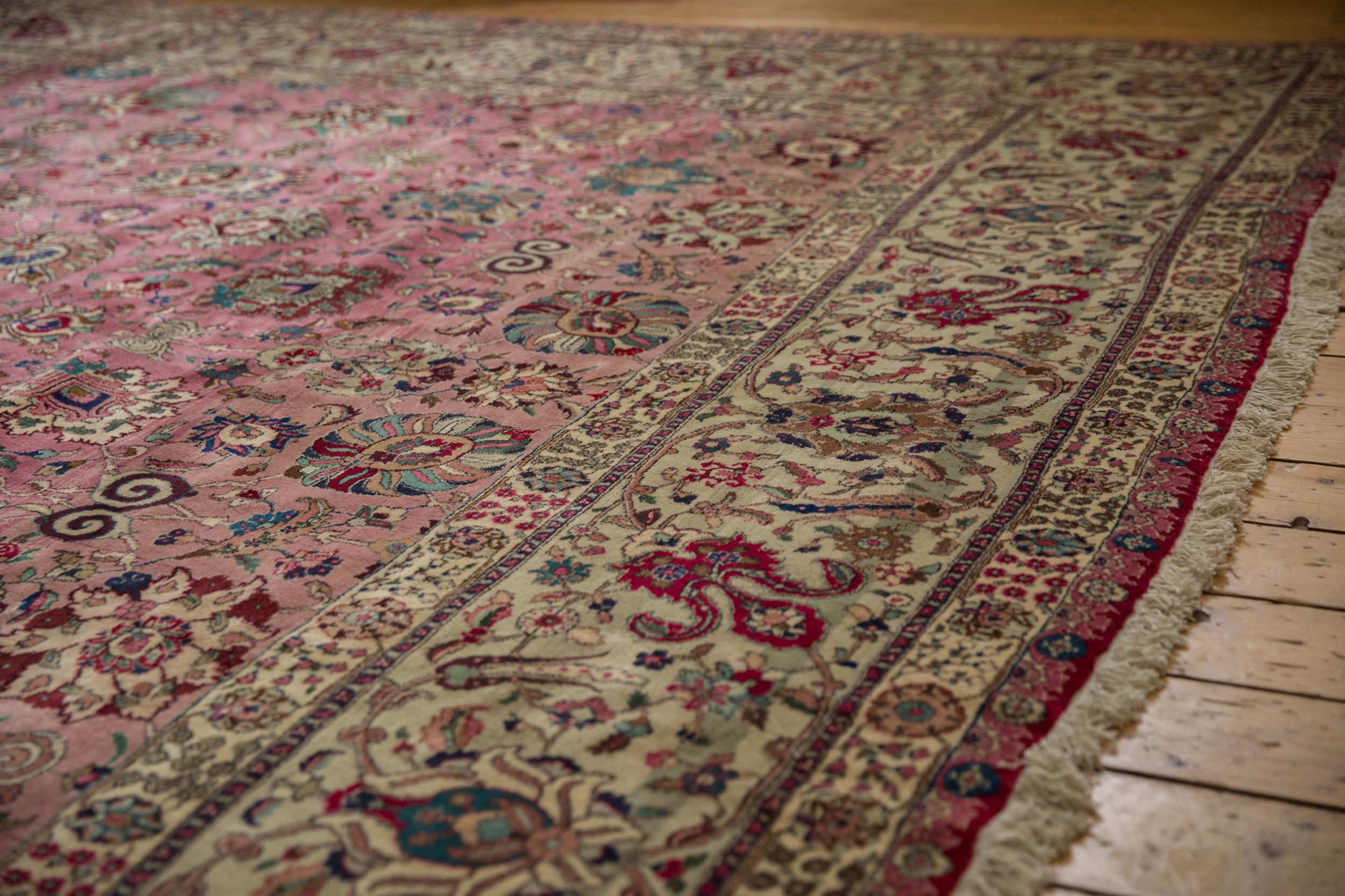 Tapis carré vintage de Tabriz en vente 3