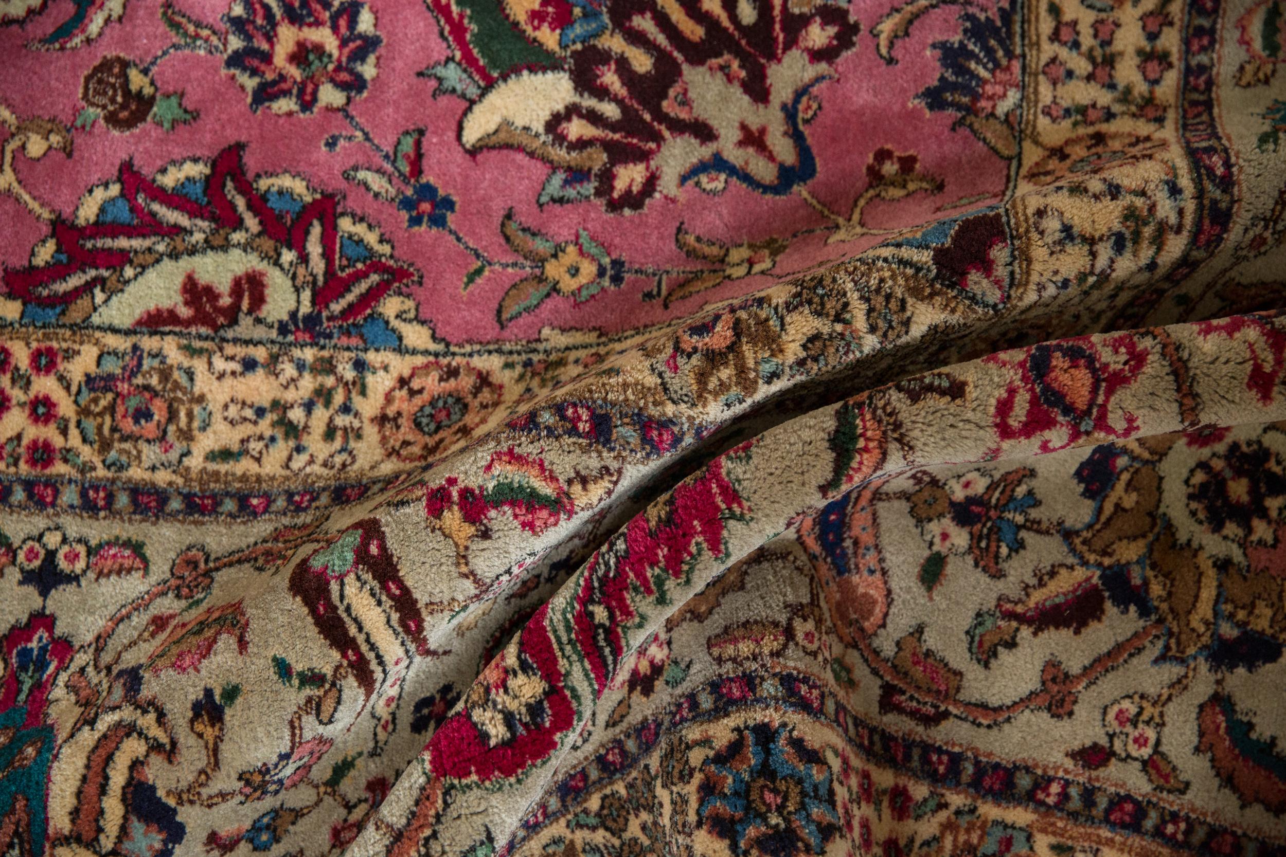 Quadratischer Täbriz-Teppich (Tabriz) im Angebot