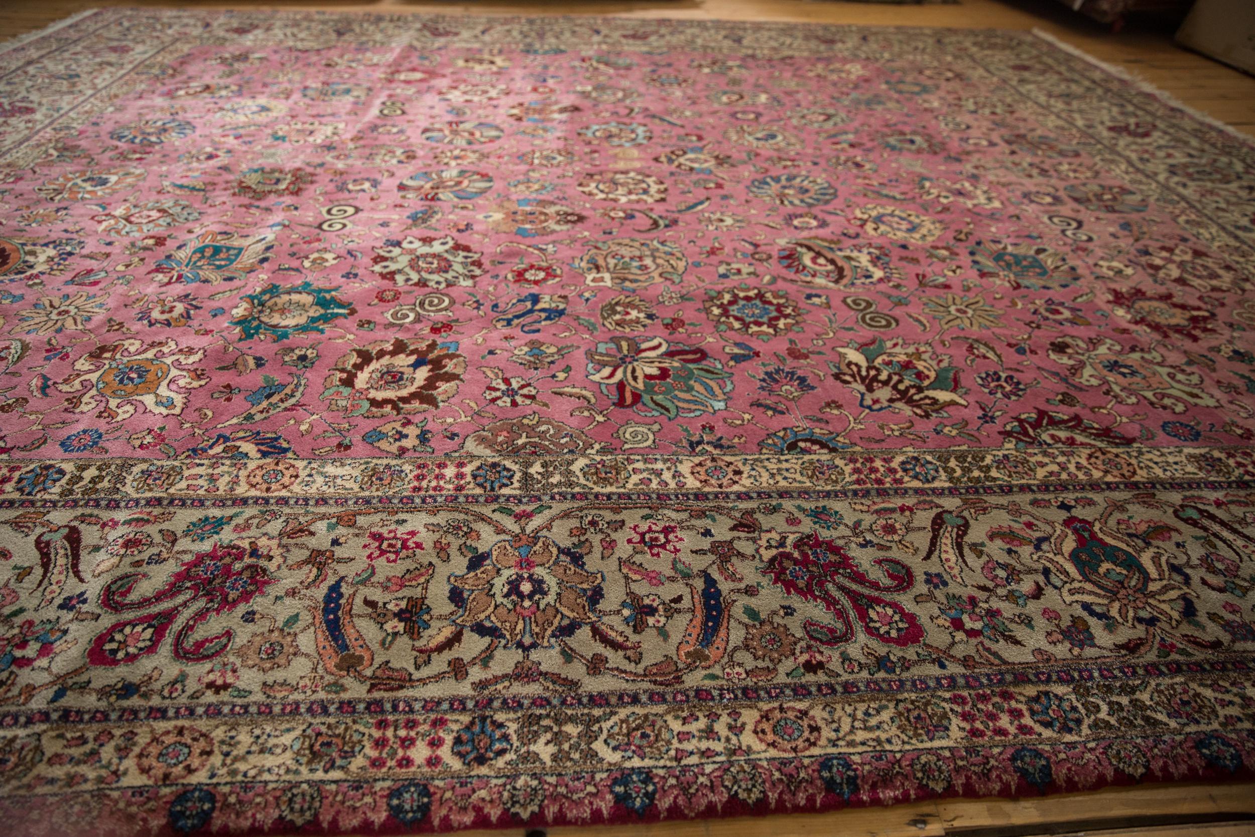 Tapis carré vintage de Tabriz Excellent état - En vente à Katonah, NY