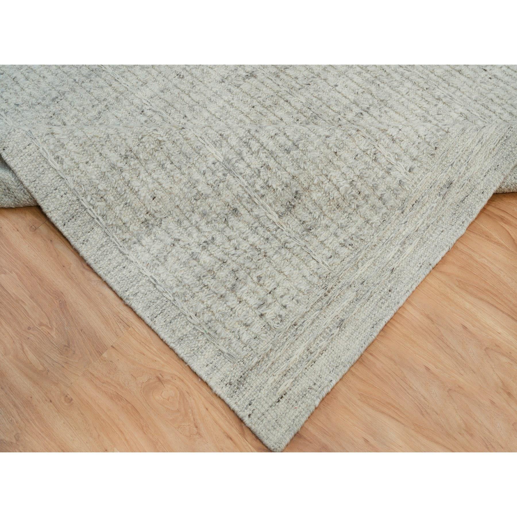 Tappeto orientale oversize in lana della Collezione Corde grigio platino 12'x14'10