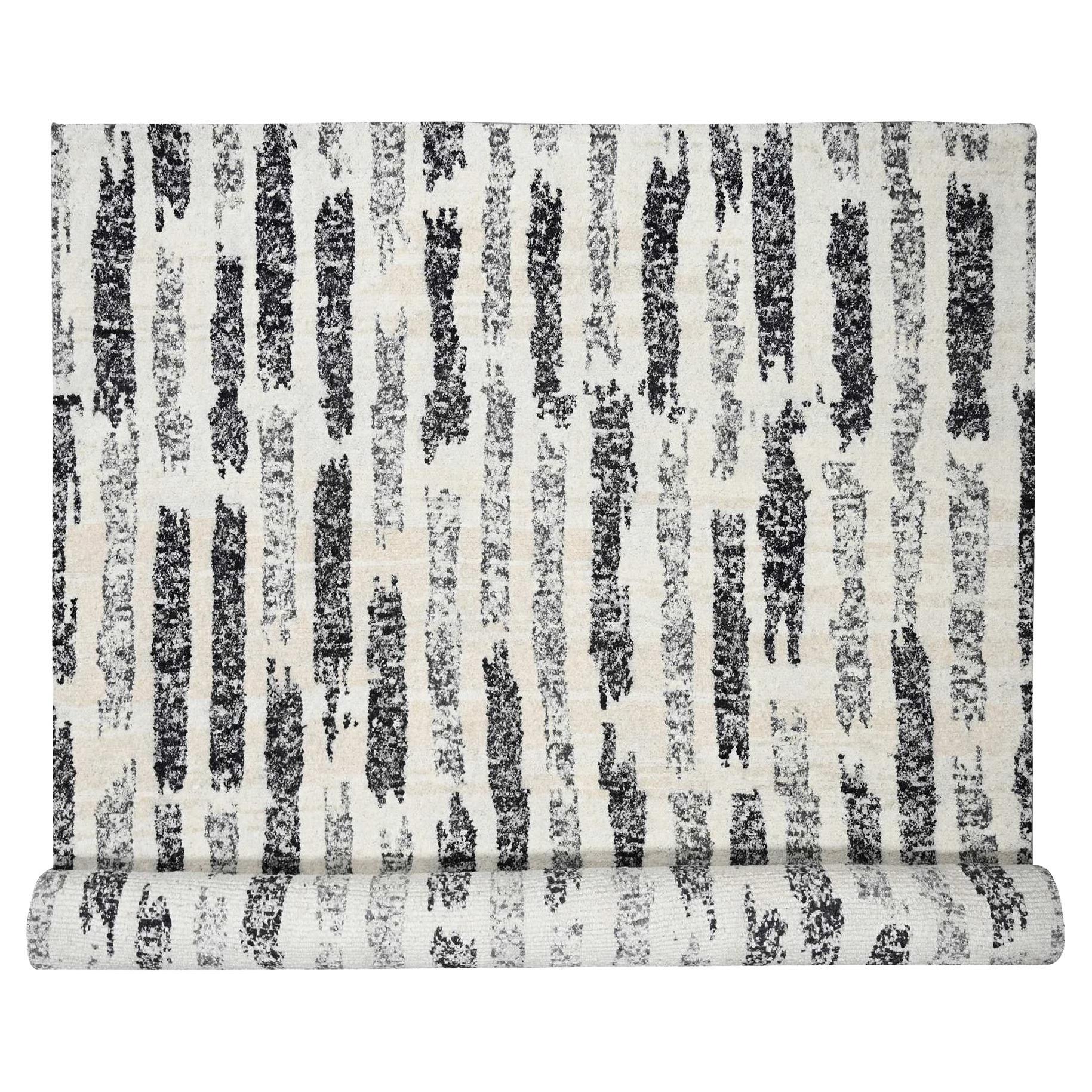 12'x14'9", Schwarzer, moderner, handgeknüpfter, übergroßer, gewölbter Teppich aus Wolle in Säulendesign