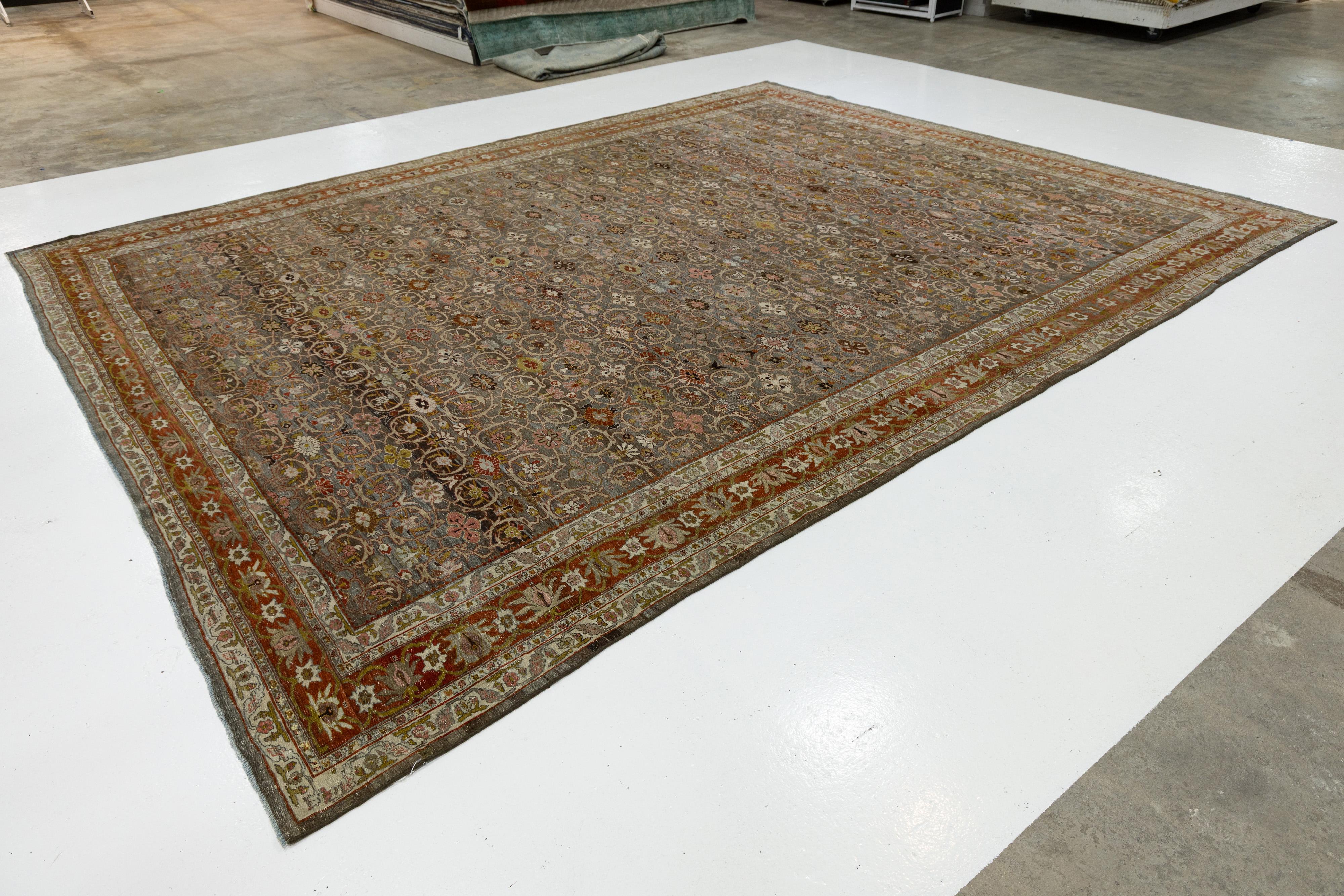 12x15 Antiker Bidjar Persischer Wollteppich Handgefertigt in erdigen Rottönen mit floralen Motiven (Handgeknüpft) im Angebot