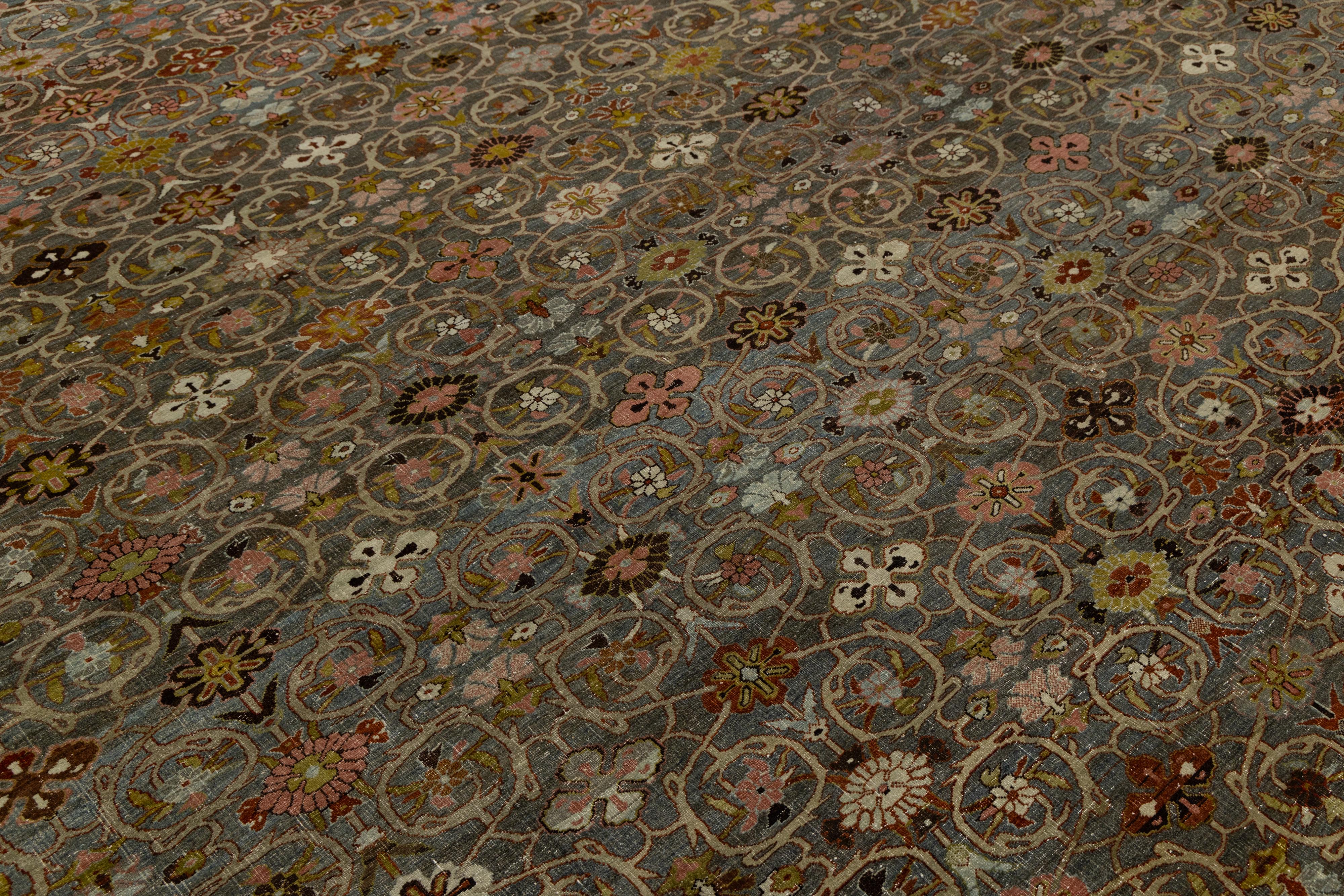 12x15 Antiker Bidjar Persischer Wollteppich Handgefertigt in erdigen Rottönen mit floralen Motiven im Angebot 1