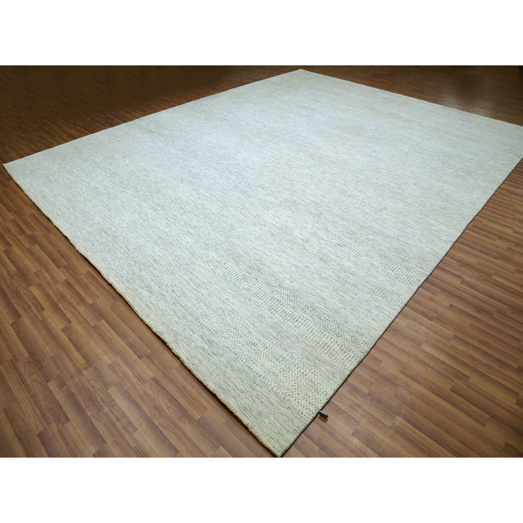 Hand-Knotted 12'x15' Dove White Hand Knotted Wool Modern Grass Design Oversized Rug For Sale