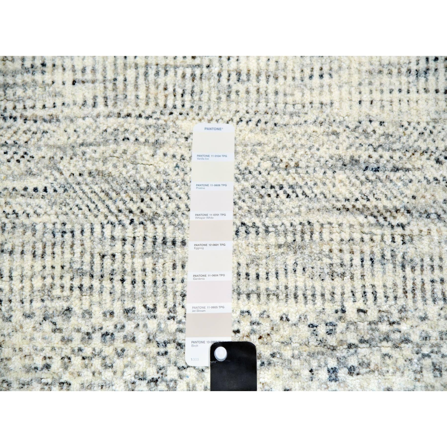 12'x15' Dove White Hand Knotted Wool Modern Grass Design Oversized Rug For Sale 2