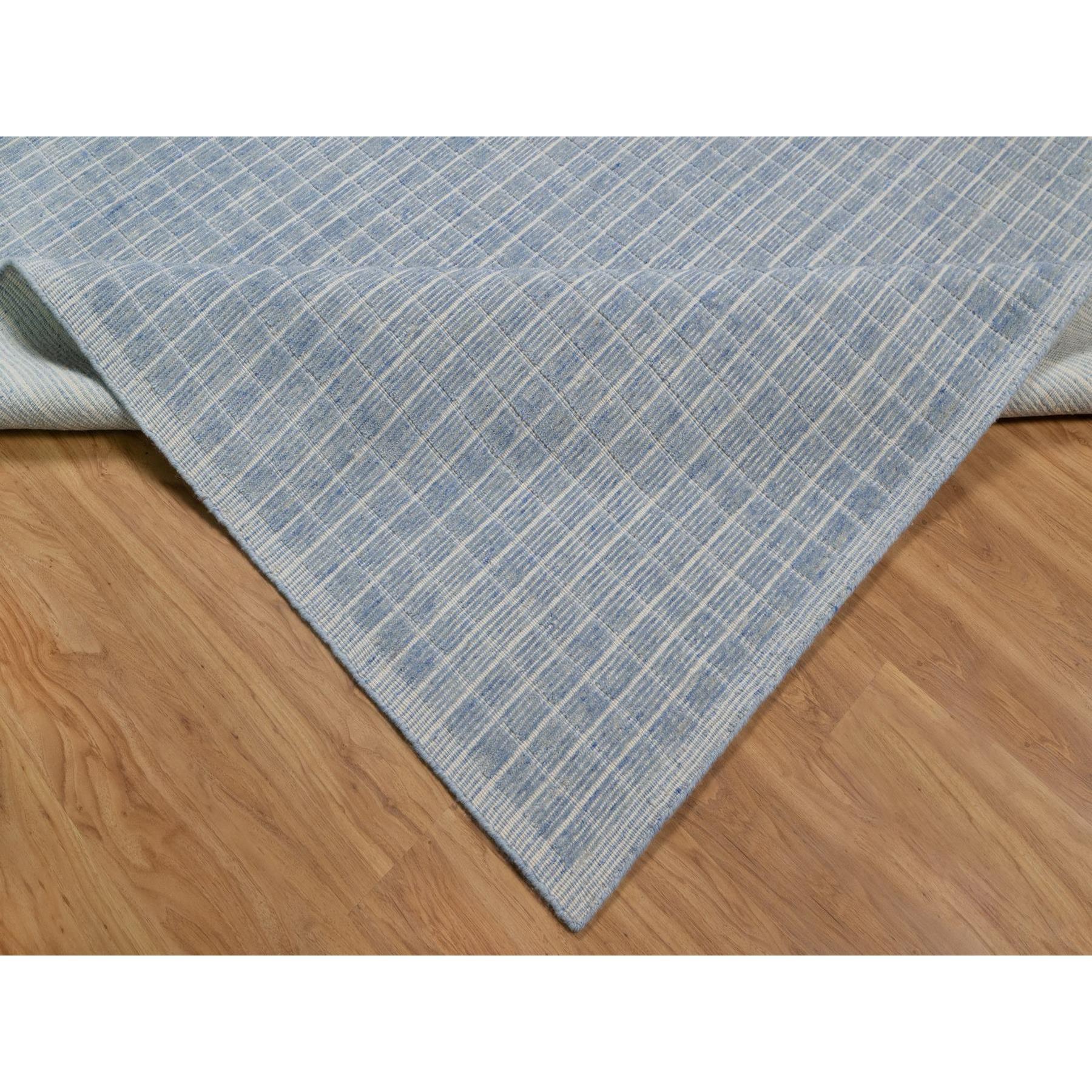 12'x15' Bleu délavé Décor moderne uni Design/One Rugs Laine noués XL Neuf - En vente à Carlstadt, NJ