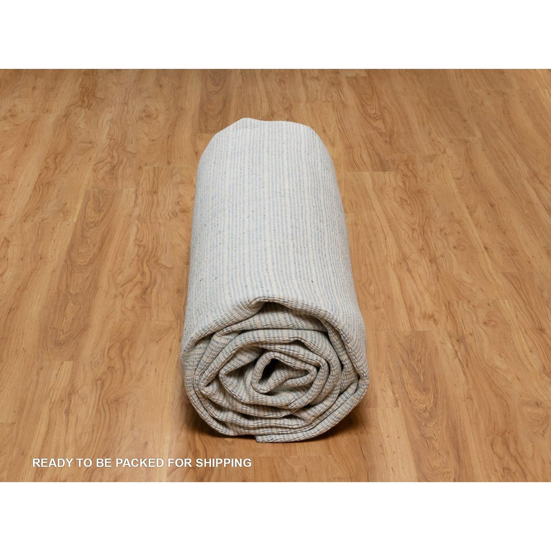 12'x15' Bleu délavé Décor moderne uni Design/One Rugs Laine noués XL en vente 2