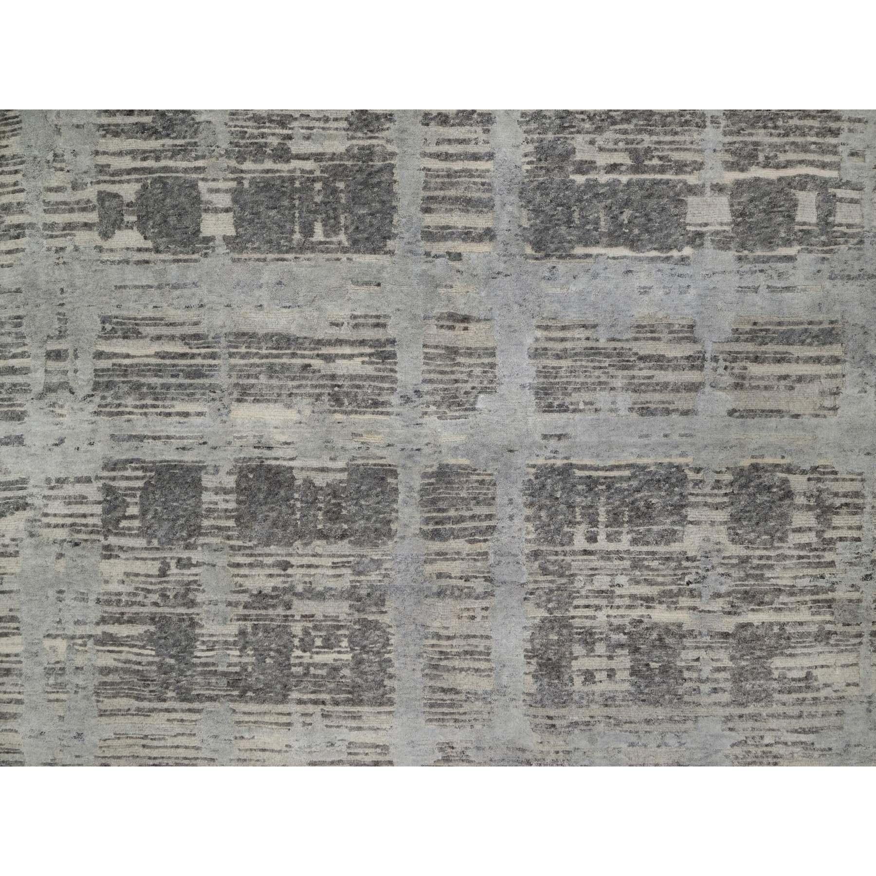 12'x15' Gray Modern Criss Cross Erased Design Hand Knotted Natural Wool XL Rug (Wolle) im Angebot