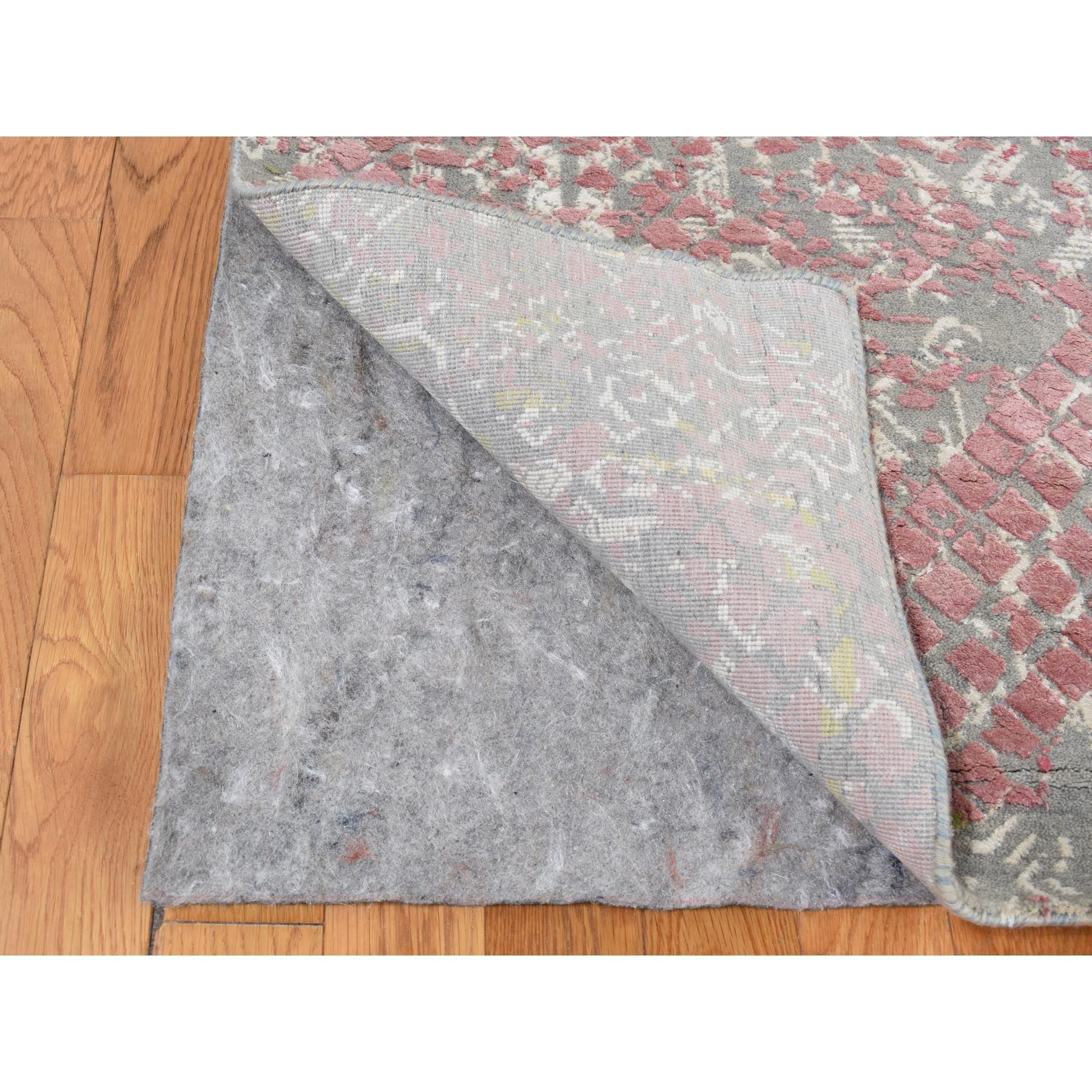 Indian 12'x15' Gray with Red and Yellow Shades TRELLIS IN THE SPRING Pure Silk Rug For Sale