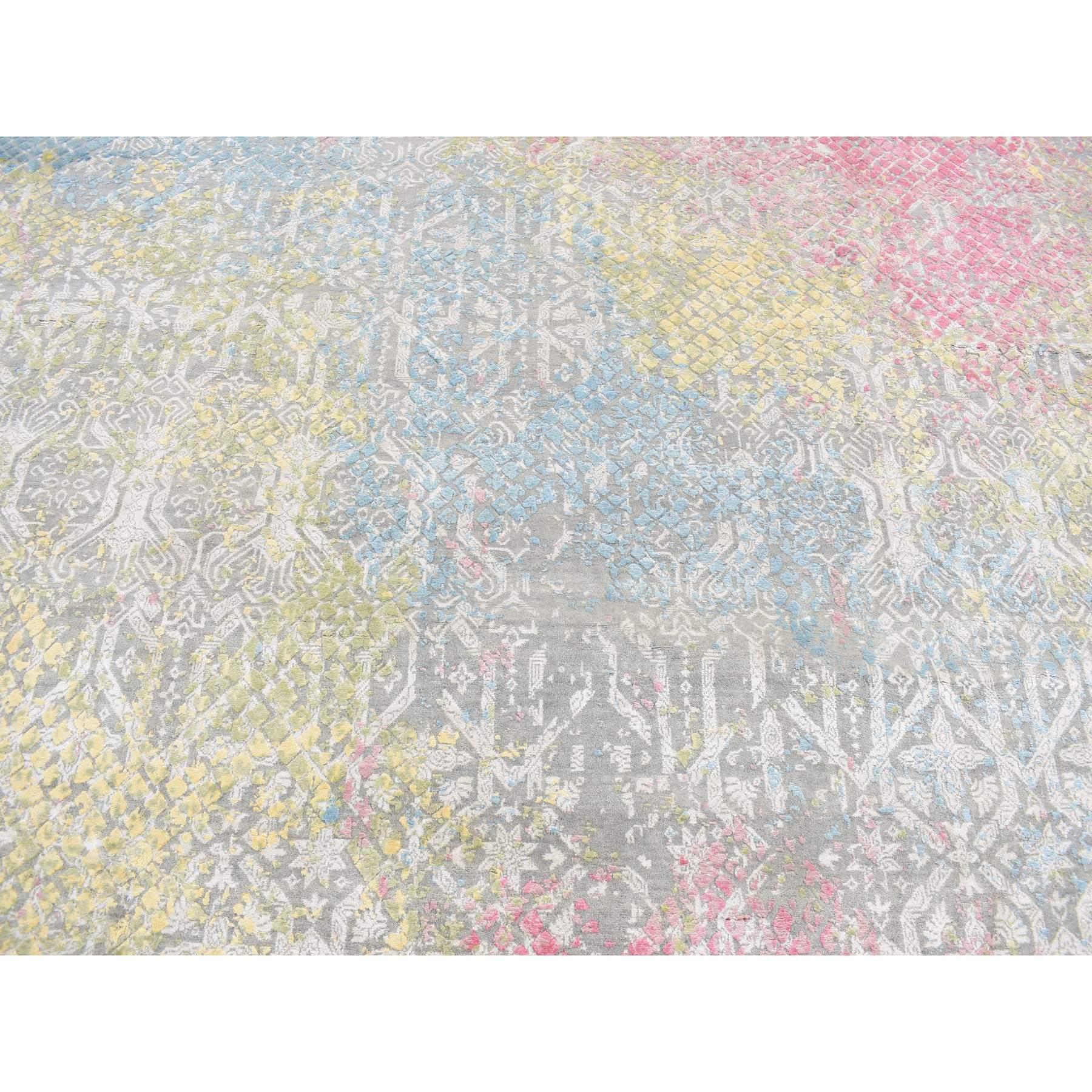 12'x15' Gray with Red and Yellow Shades TRELLIS IN THE SPRING Pure Silk Rug For Sale 1