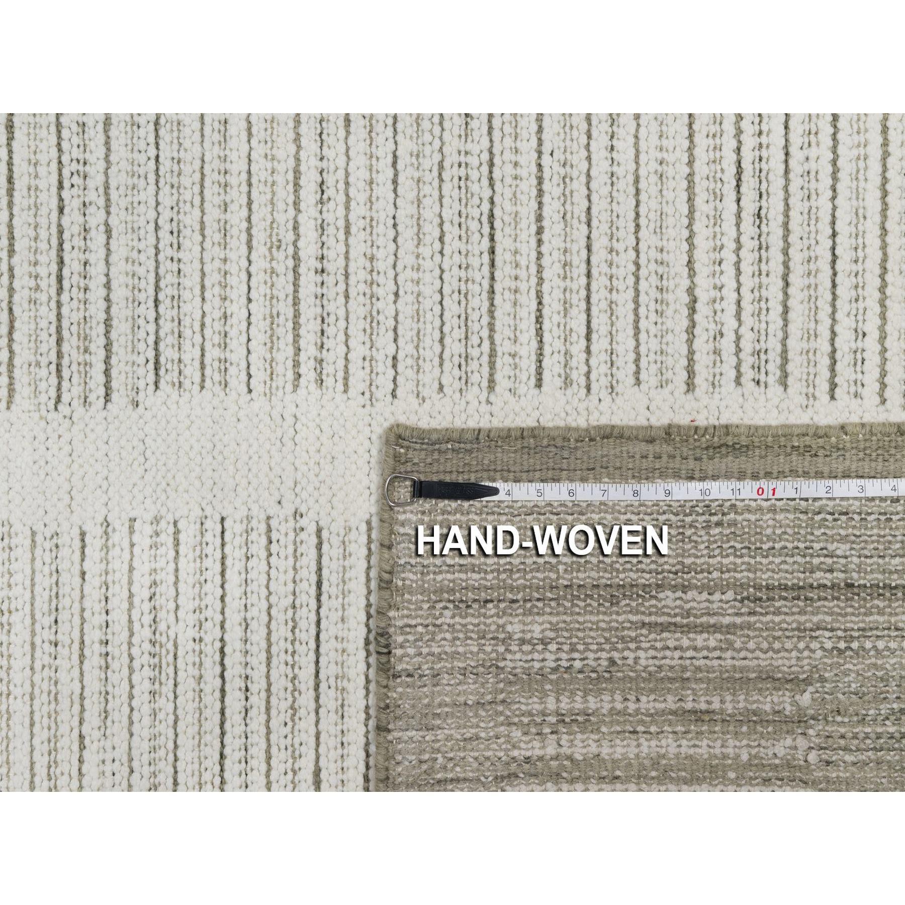 12'x15' Ivory Hand Woven Flat Weave with Textured Pile Natural Wool XL Rug For Sale 4