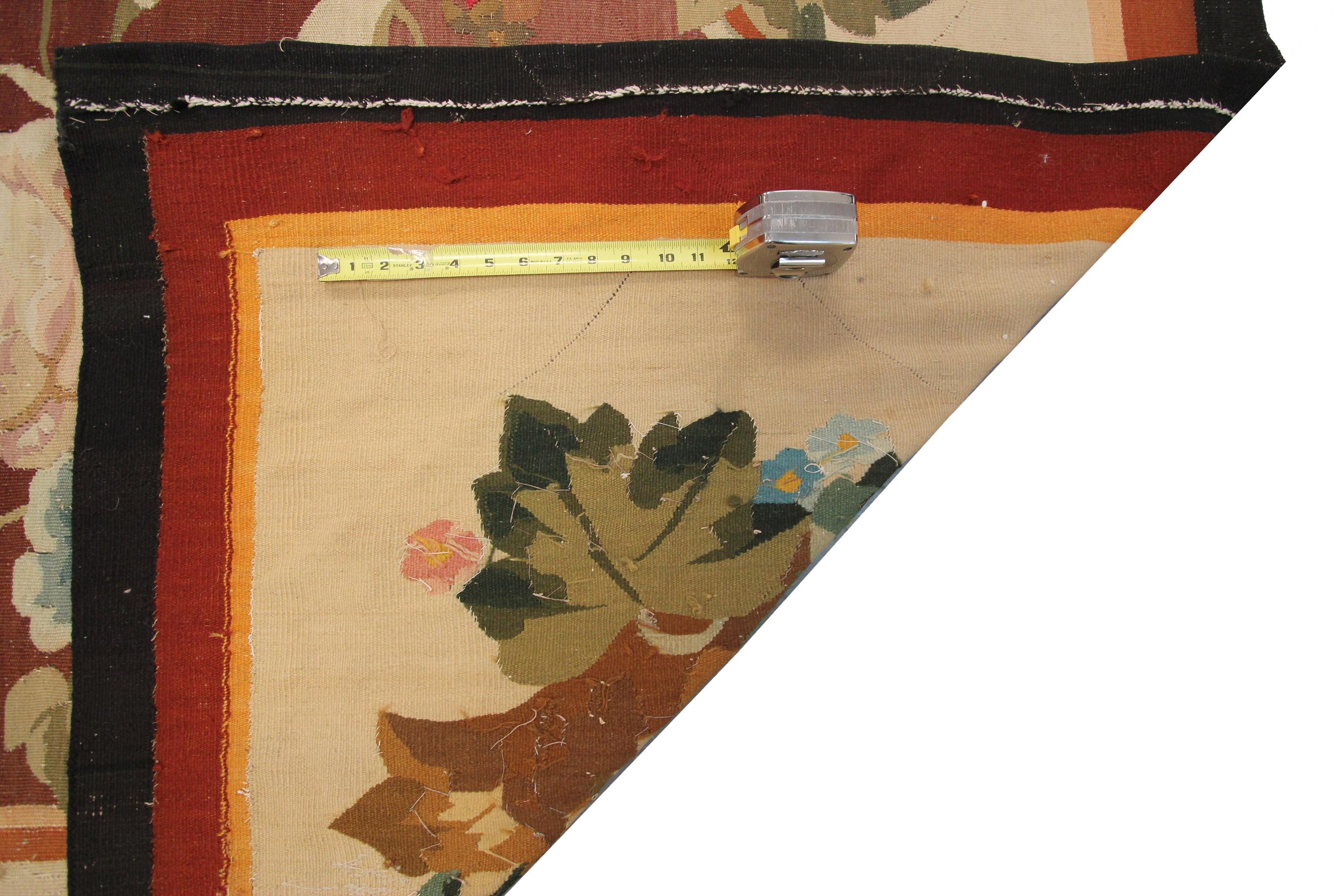 Grand tapis français ancien d'Aubusson tissé à la main Aubusson Napoléon III 1890 en vente 4