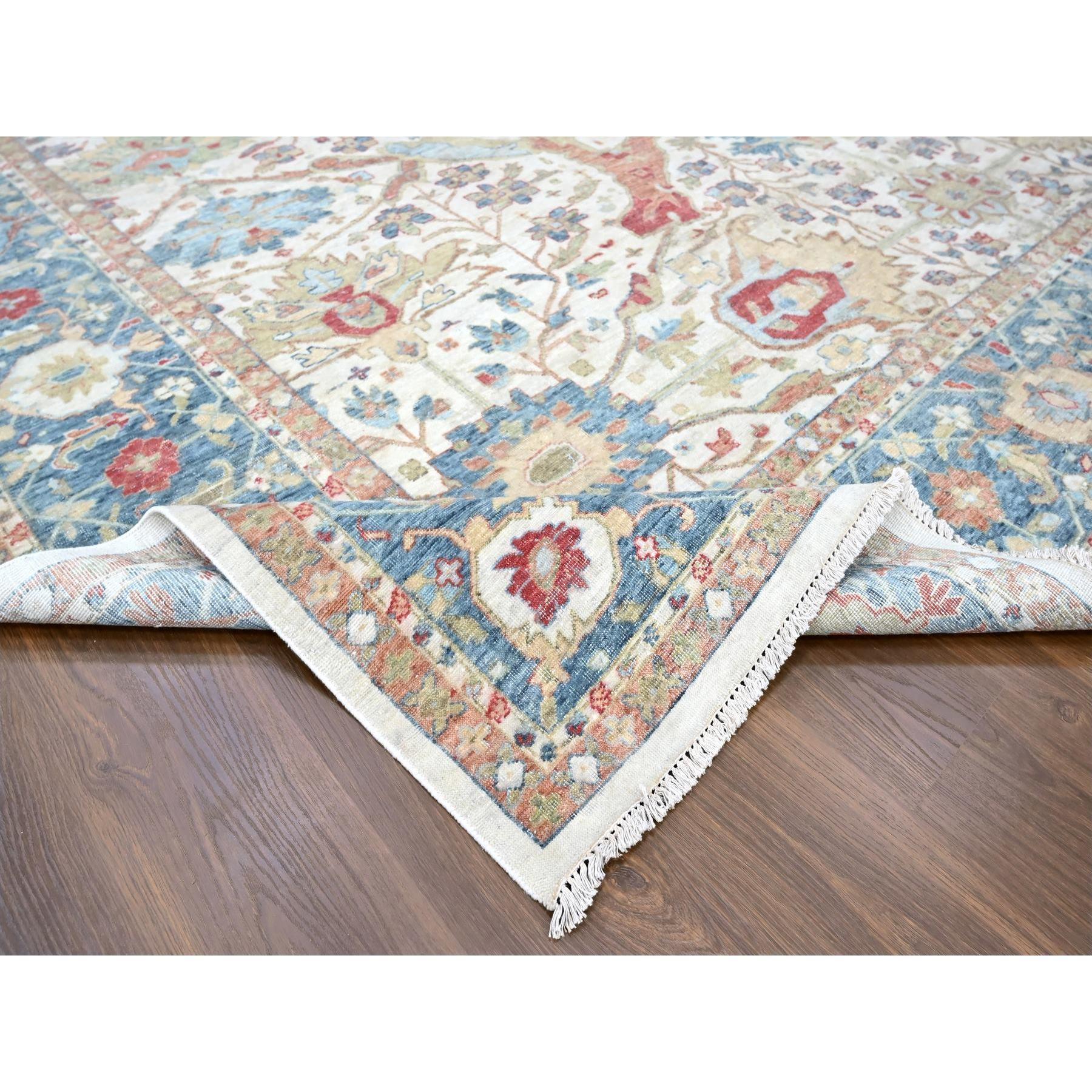 12'x15' Pearl White Wool Hand Knotted Antiqued Persian Distressed XL Rug In New Condition For Sale In Carlstadt, NJ