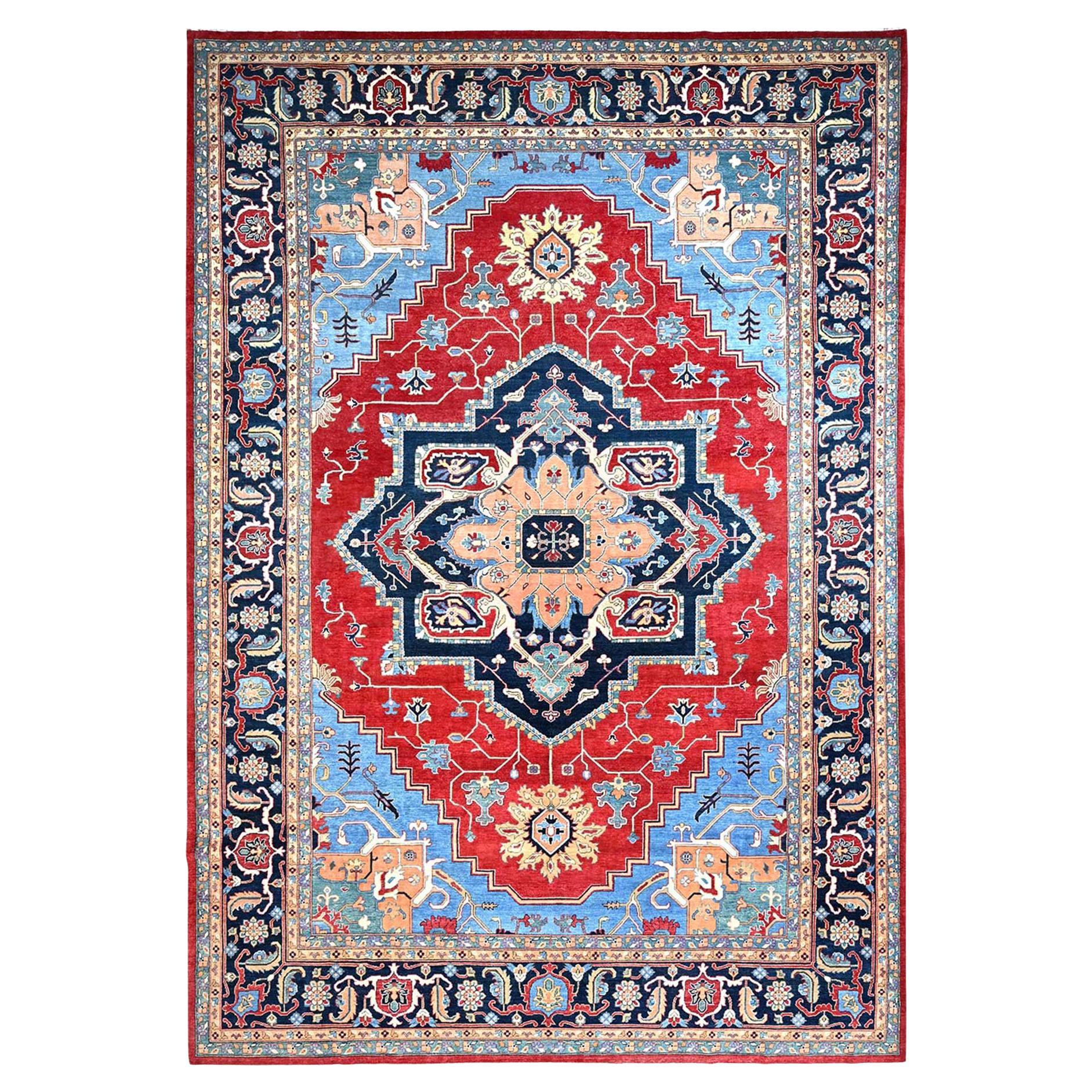 12'x17'2" Rouge vénitien Tapis surdimensionné en laine douce Seeripe et Heris, noué à la main en vente