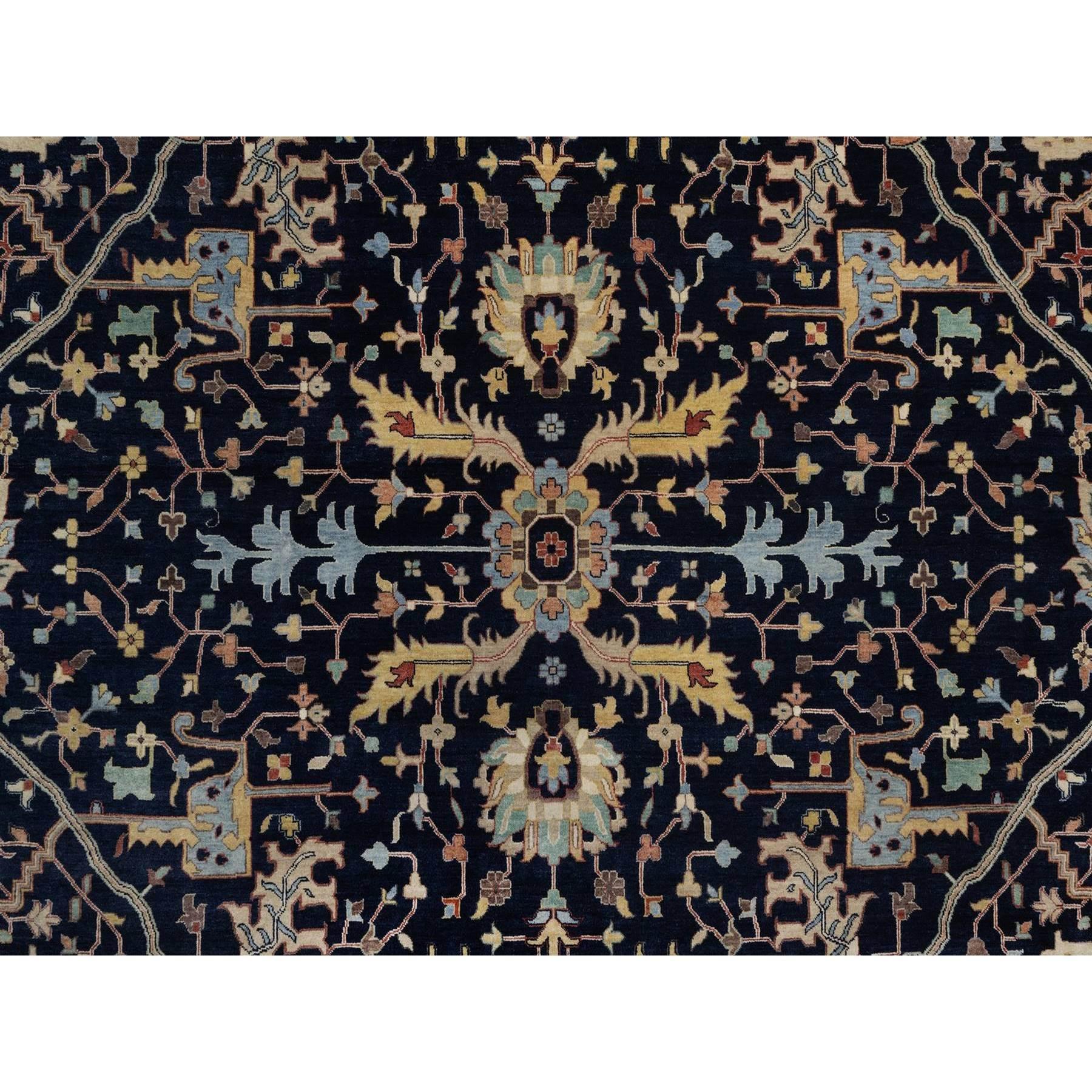 Lana Tappeto blu notte 12'x18' annodato a mano in lana anticata Fine Heriz Re-Creation XL in vendita