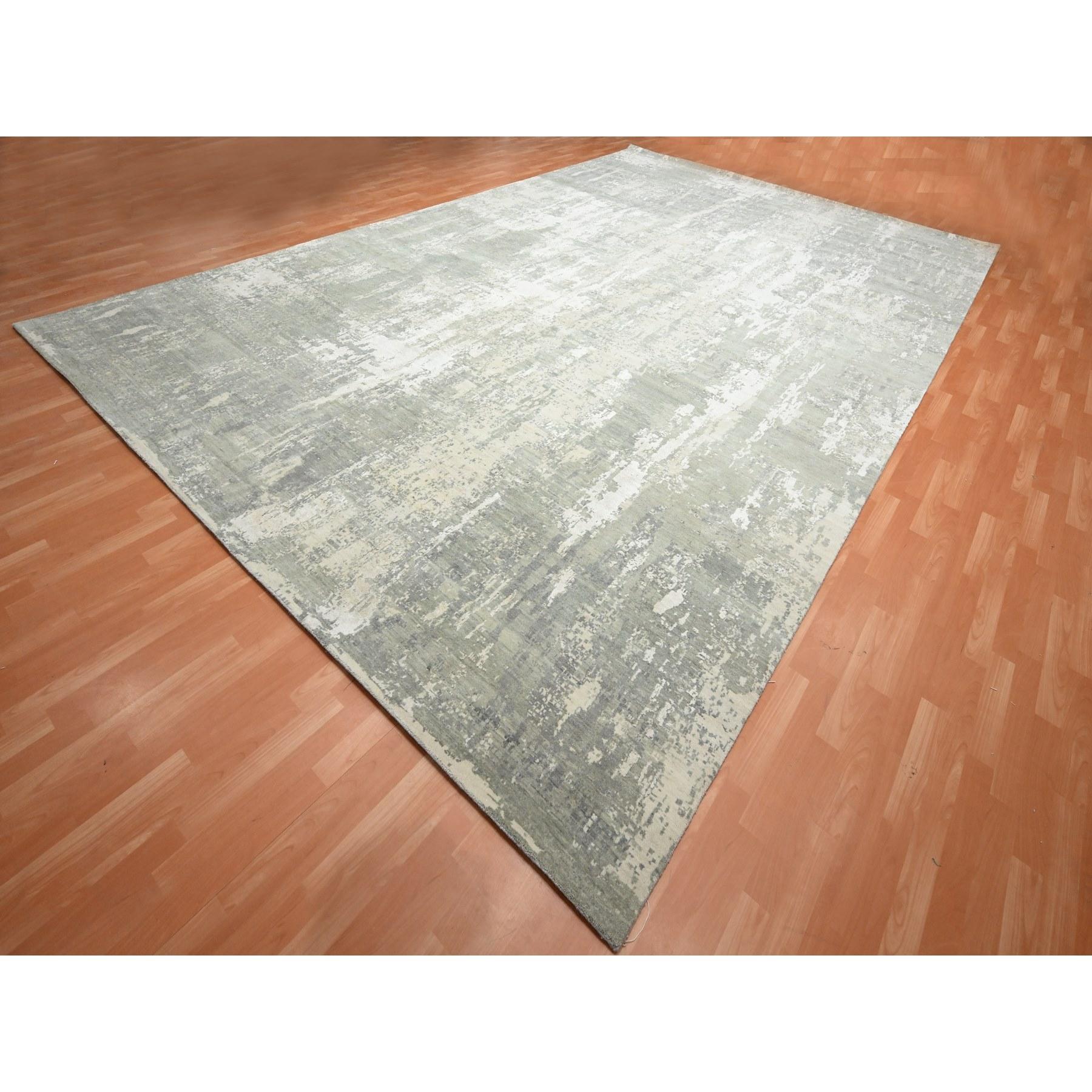 Moderno Tappeto XL in lana e seta annodato a mano 12'x18' grigio pastello con design astratto moderno in vendita