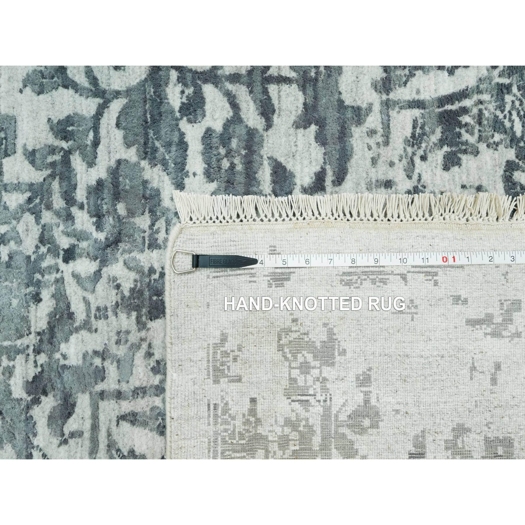 12'x18' Rustic Gray, Hand Knotted Broken Persian Design, Wool And Silk Rug For Sale 4