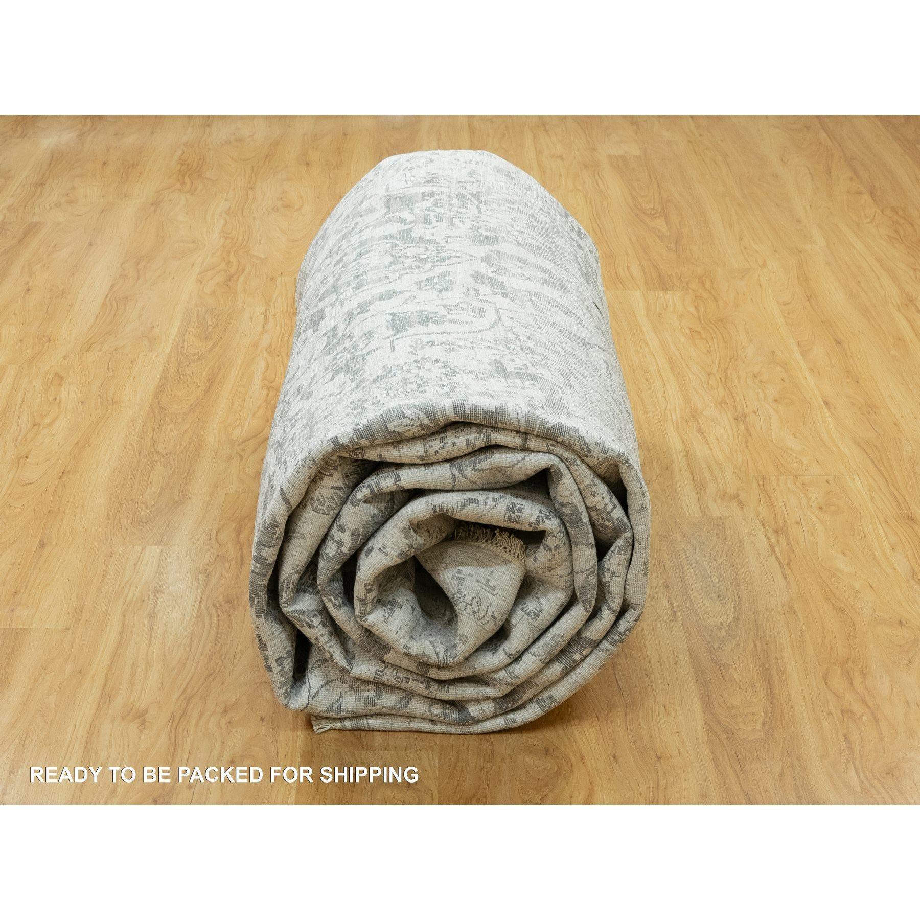 12'x18' Rustic Gray, Hand Knotted Broken Persian Design, Wool And Silk Rug For Sale 2