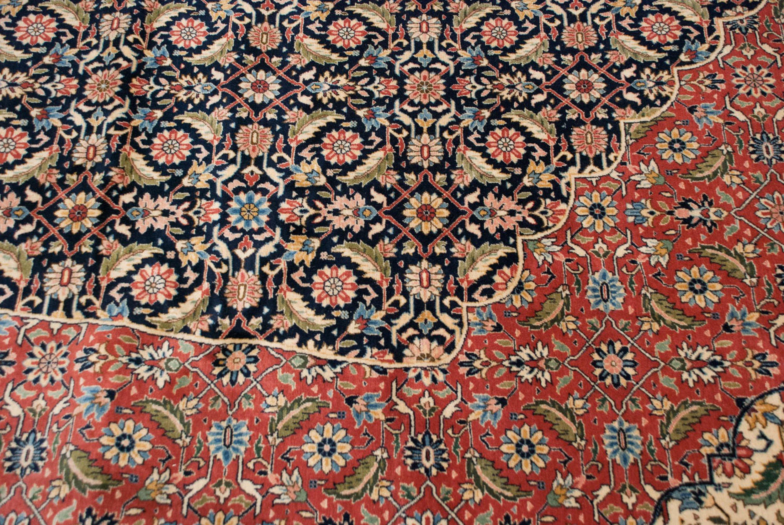 Vintage Bulgarian Tabriz Design Carpet In Excellent Condition For Sale In Katonah, NY