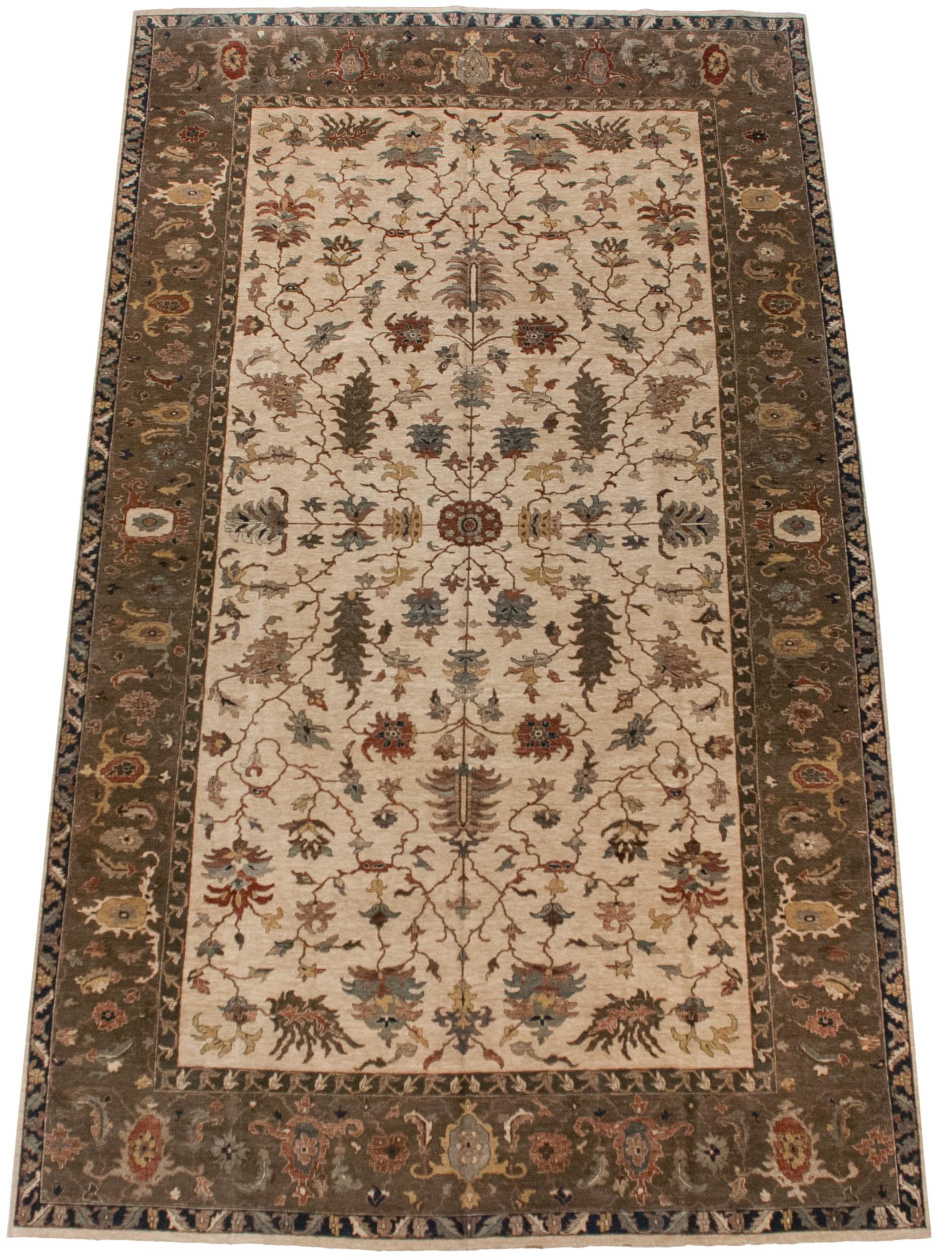 New Indian Serapi Design Carpet In New Condition For Sale In Katonah, NY
