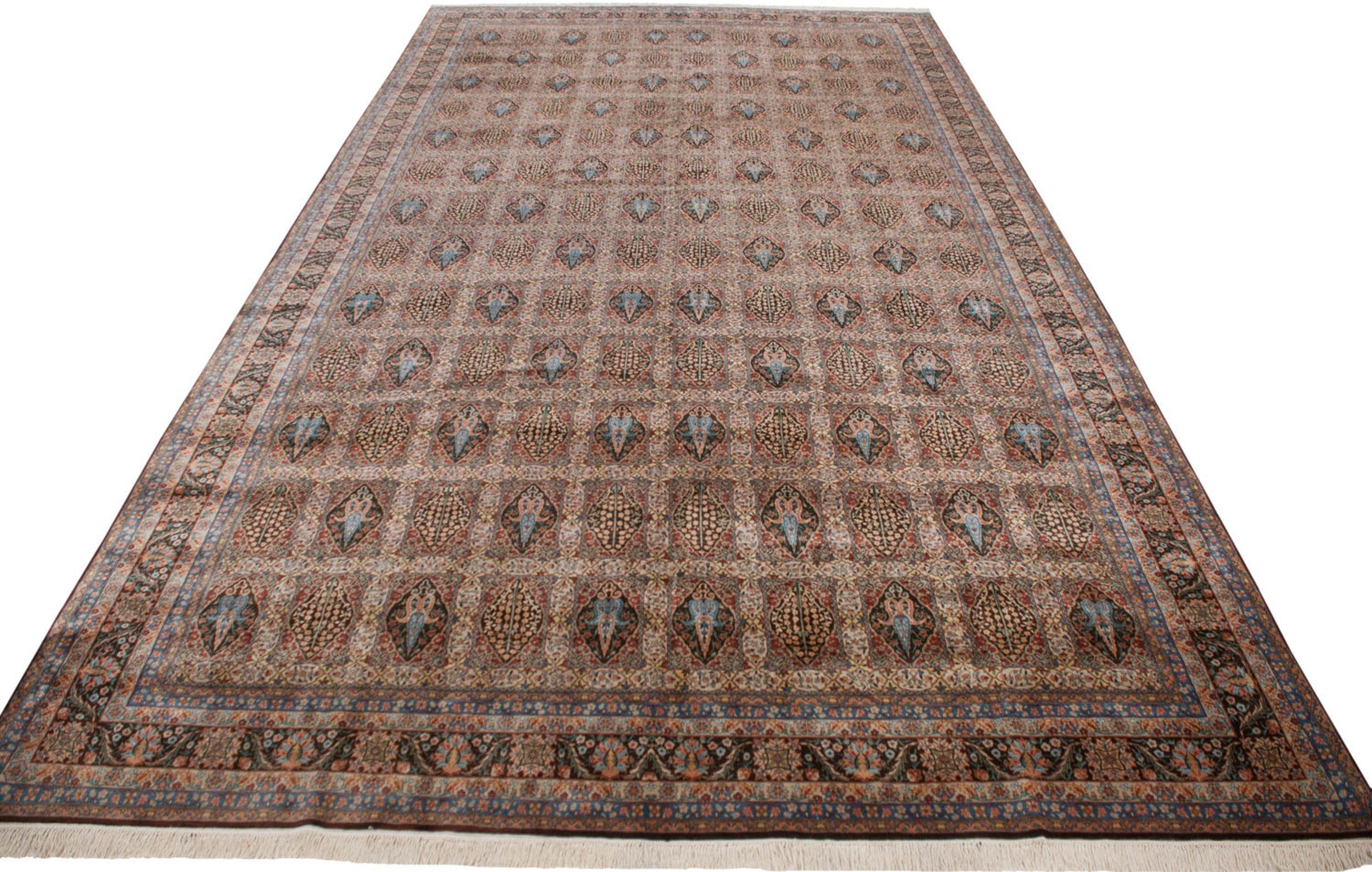 Vintage Bulgarian Tabriz Design Carpet For Sale 1