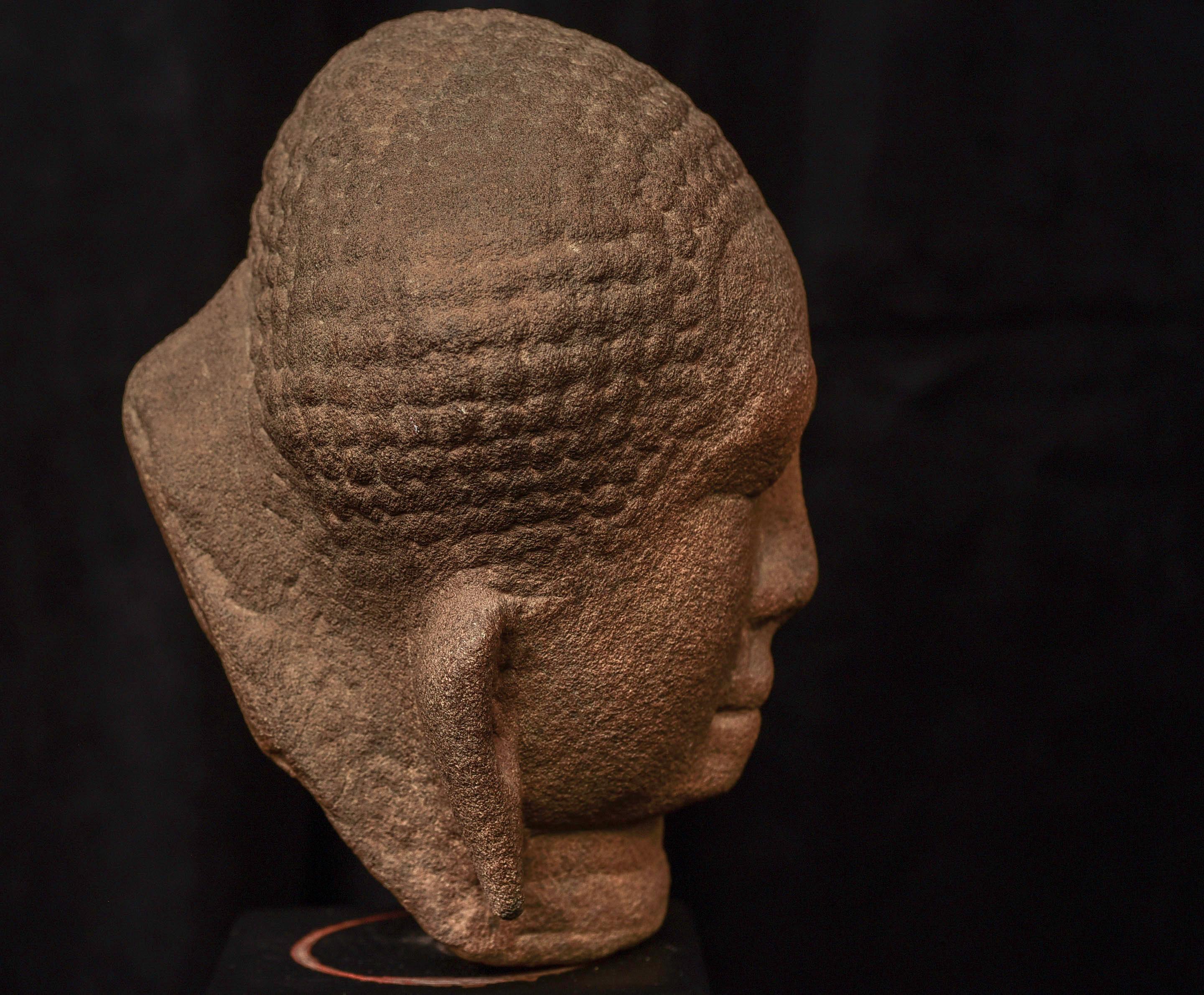 13/14thc Thai Stone Buddha Head For Sale 3