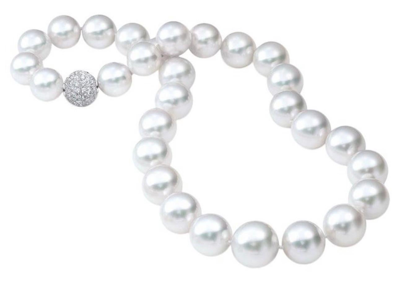 13-16 mm White South Sea Round Pearl Necklace - AAA Quality, 27 P, Diamond Ball For Sale 6