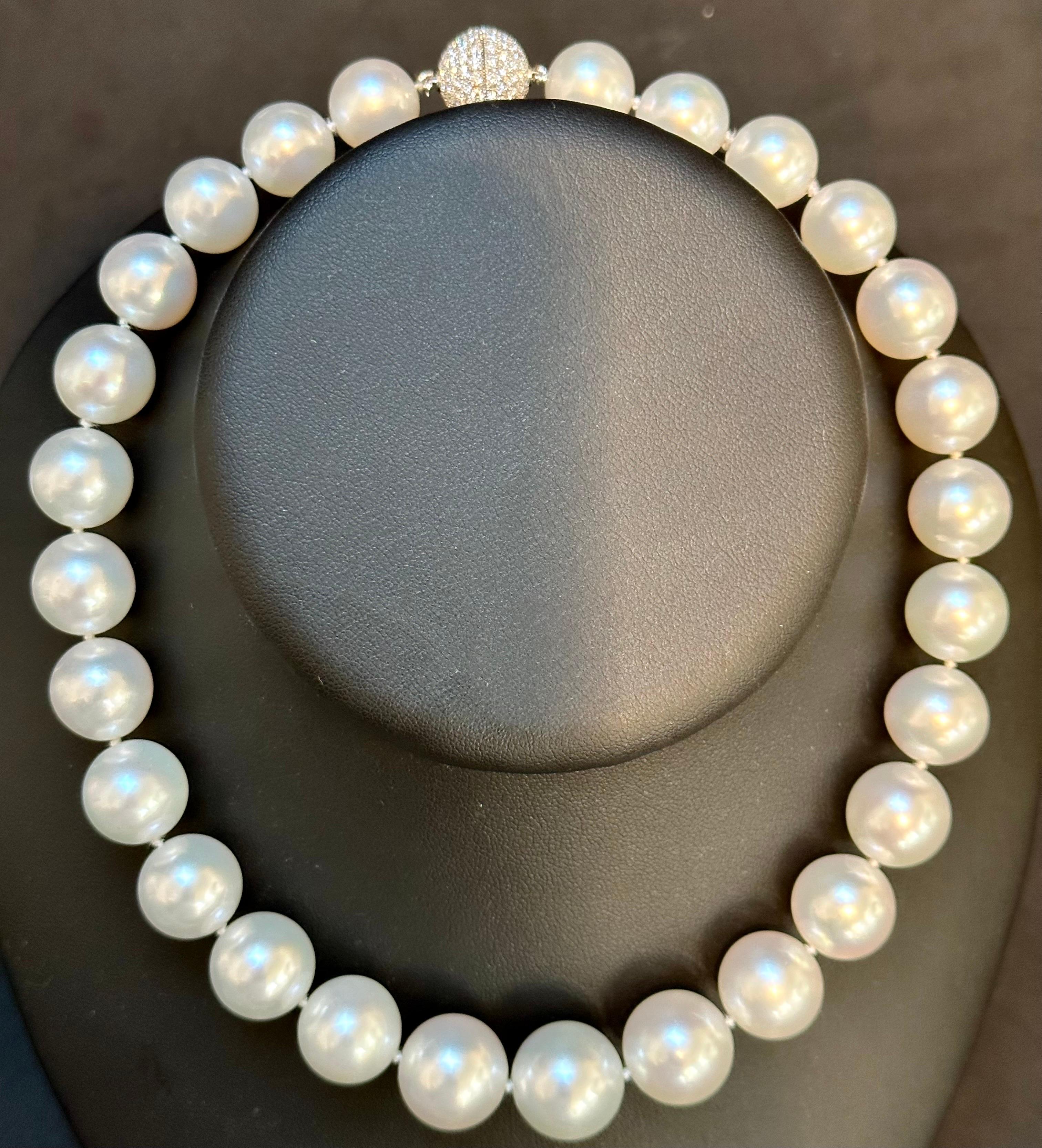 13-16 mm White South Sea Round Pearl Necklace - AAA Quality, 27 P, Diamond Ball For Sale 7