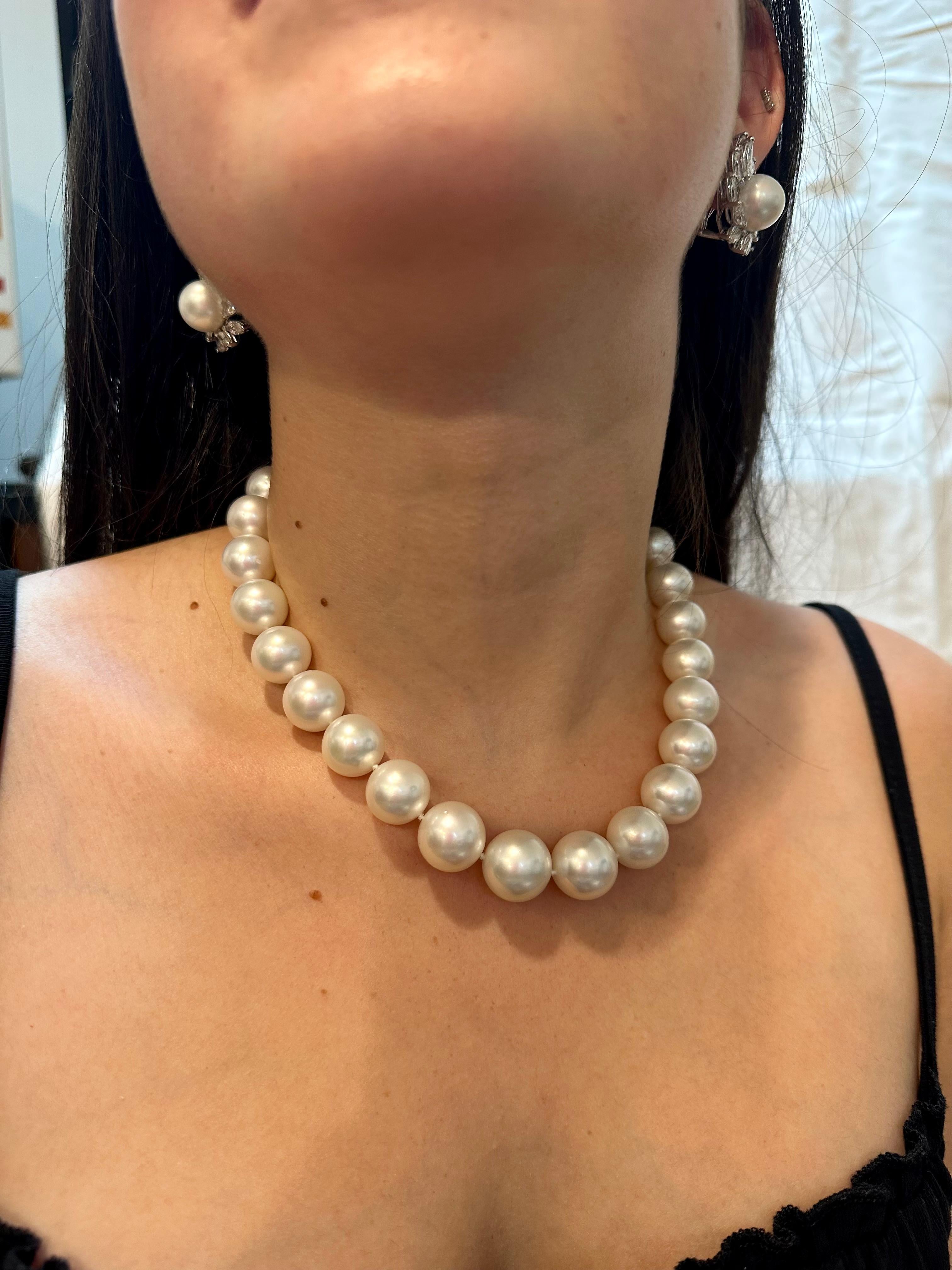 13-16 mm White South Sea Round Pearl Necklace - AAA Quality, 27 P, Diamond Ball For Sale 11