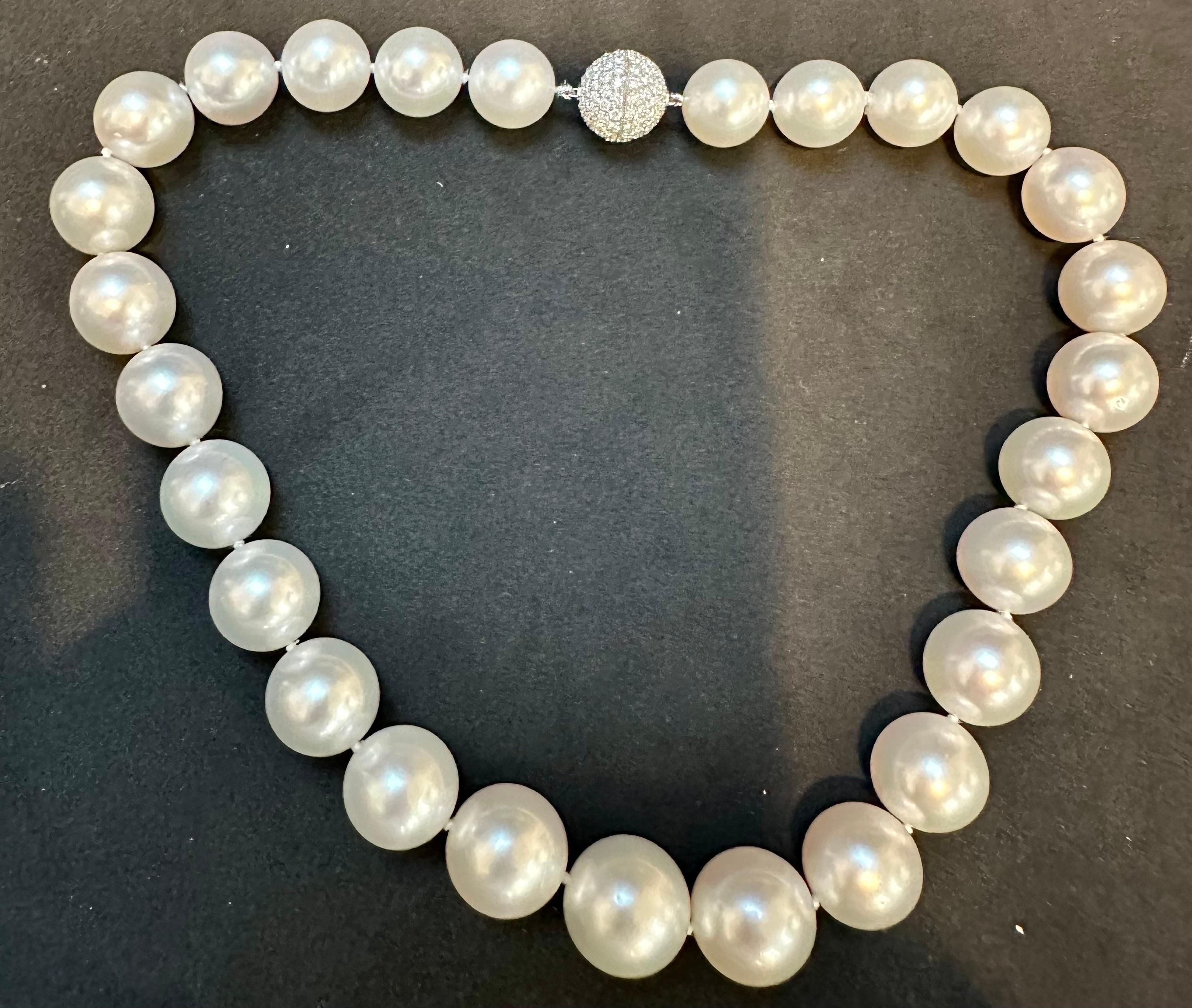 13-16 mm White South Sea Round Pearl Necklace - AAA Quality, 27 P, Diamond Ball For Sale 1