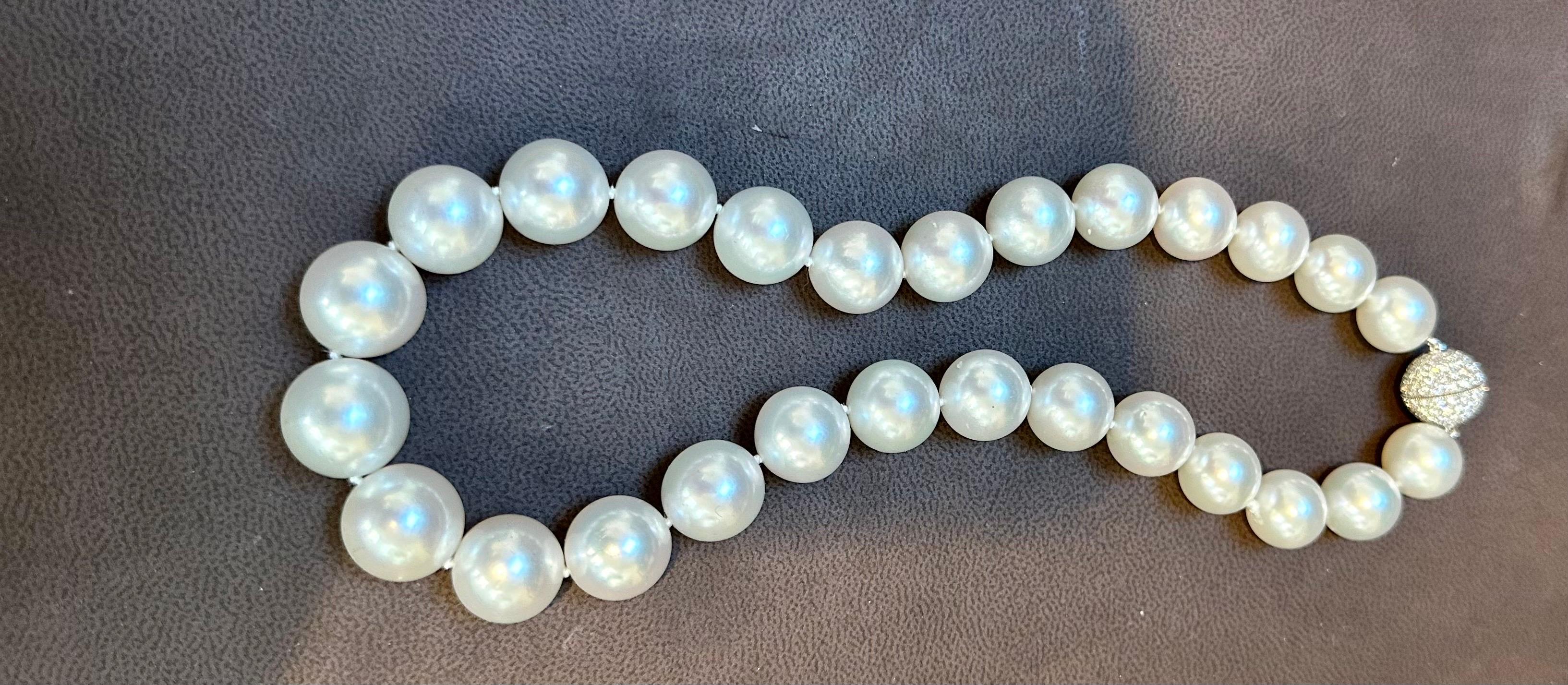 13-16 mm White South Sea Round Pearl Necklace - AAA Quality, 27 P, Diamond Ball For Sale 2