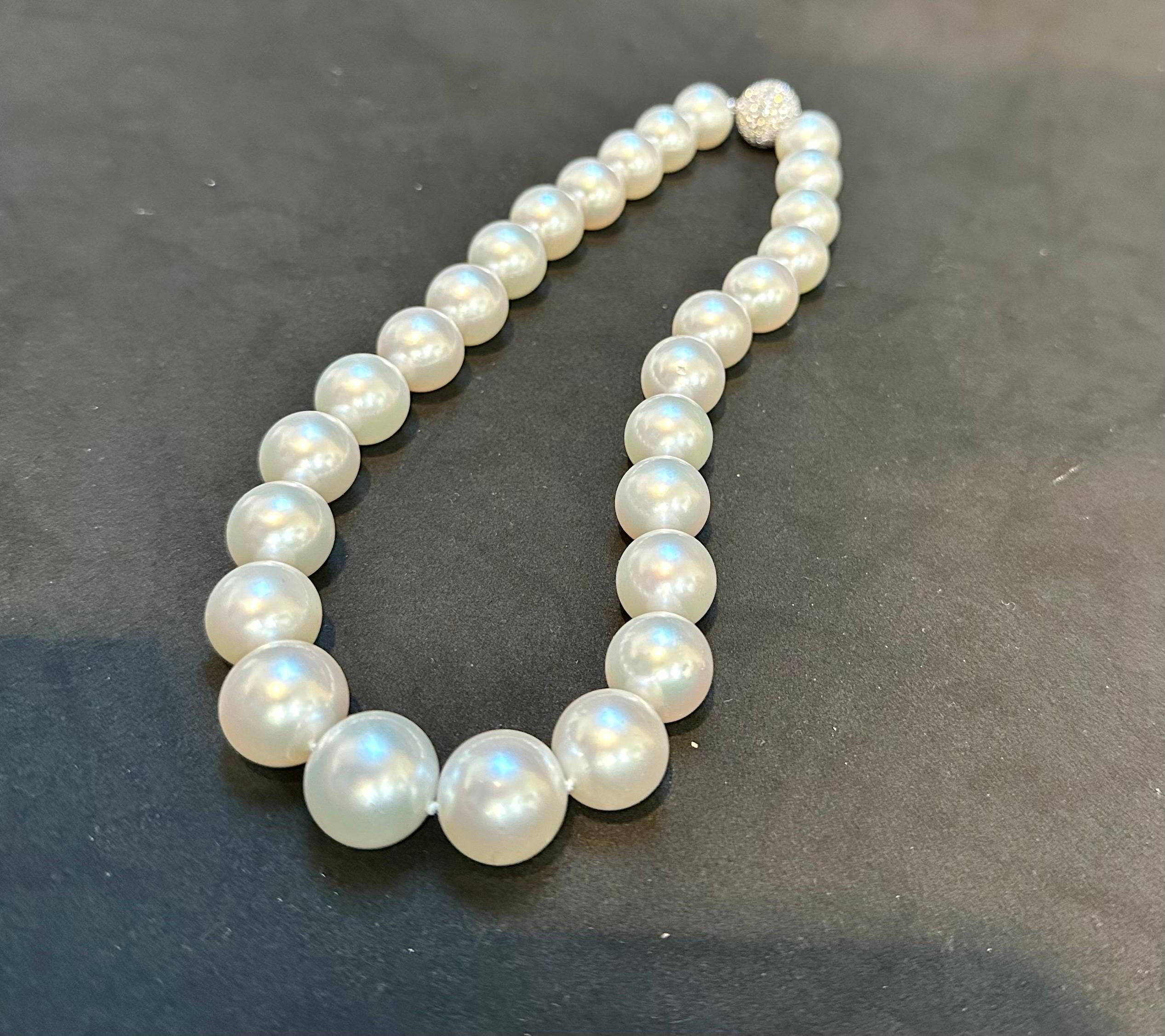13-16 mm White South Sea Round Pearl Necklace - AAA Quality, 27 P, Diamond Ball For Sale 3
