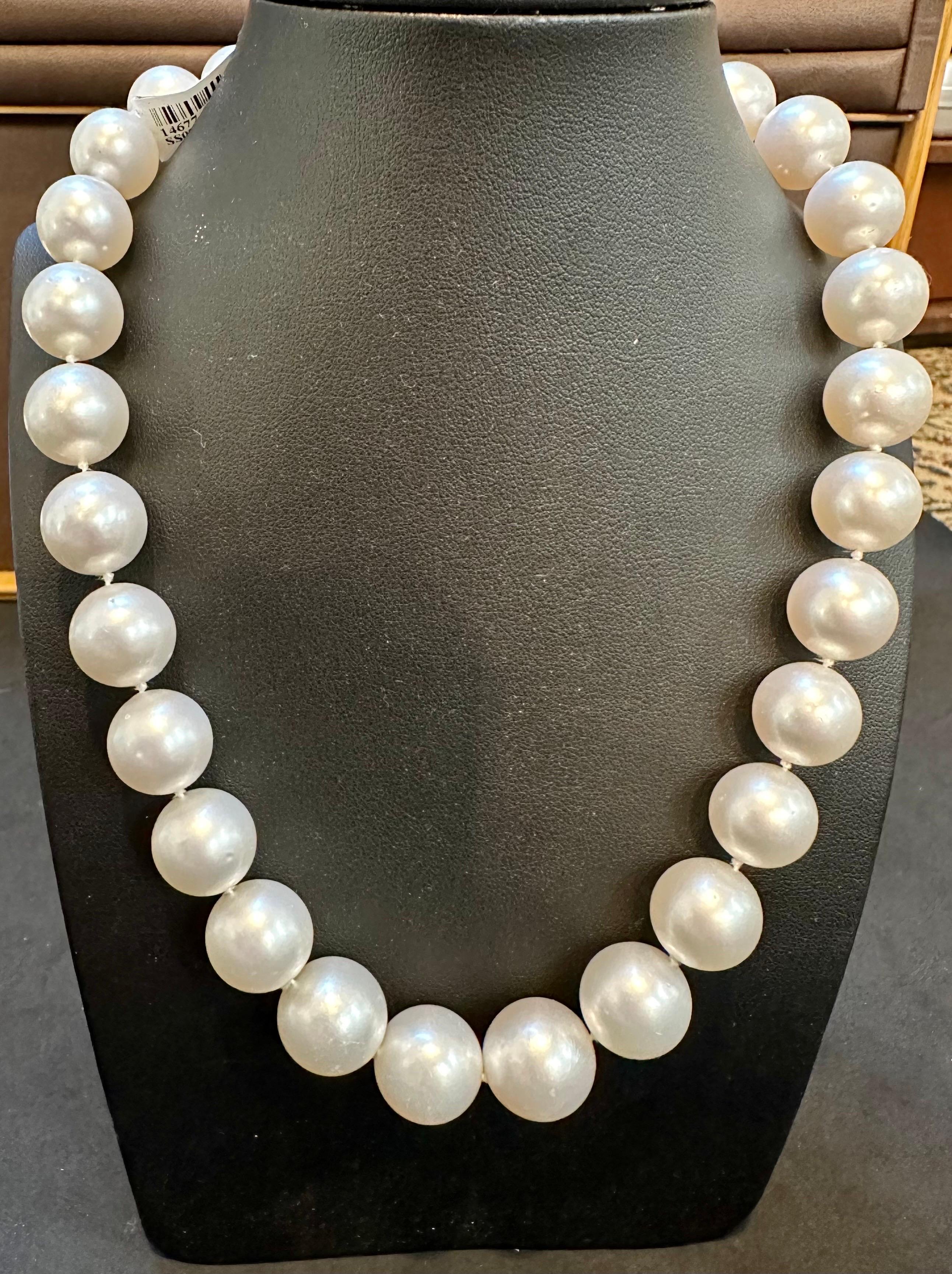 13-16.5mm White South Sea Round Pearl Necklace - AAA Quality, 29 Pieces +Diamond For Sale 2