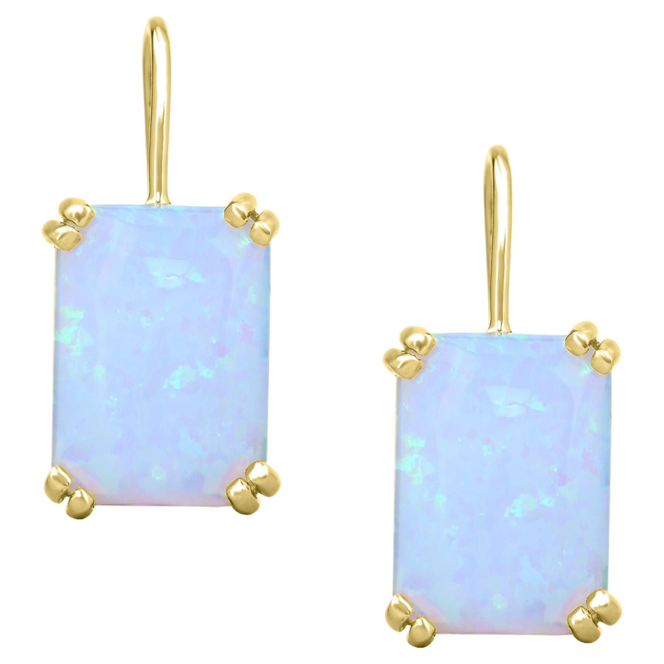 13-5/8 ct. Boucles d'oreilles en or 14K sur argent sterling avec opale créée taillée en émeraude en vente