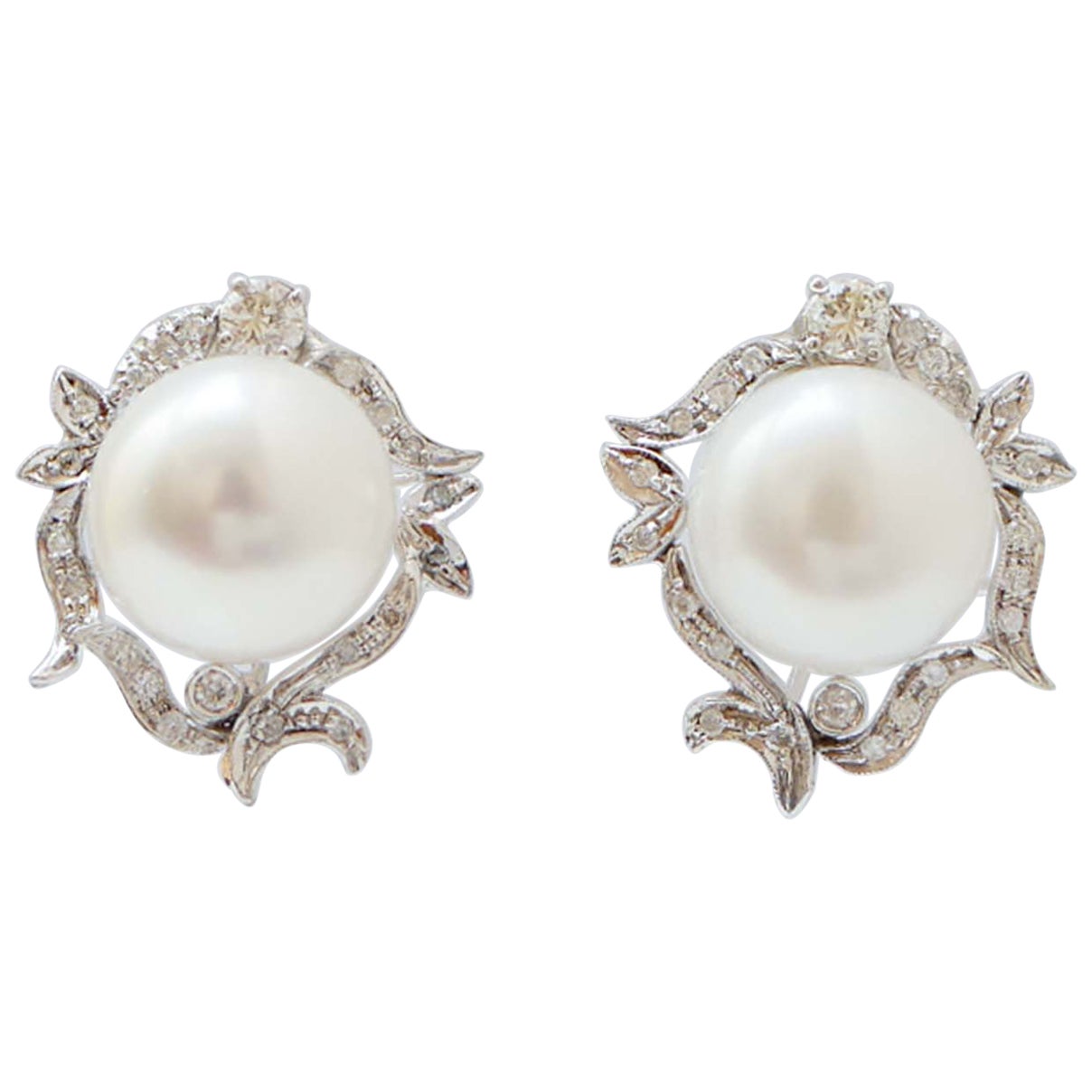 13. 5 Mm Perlen, Diamanten, 14 Karat Weißgold Ohrringe.