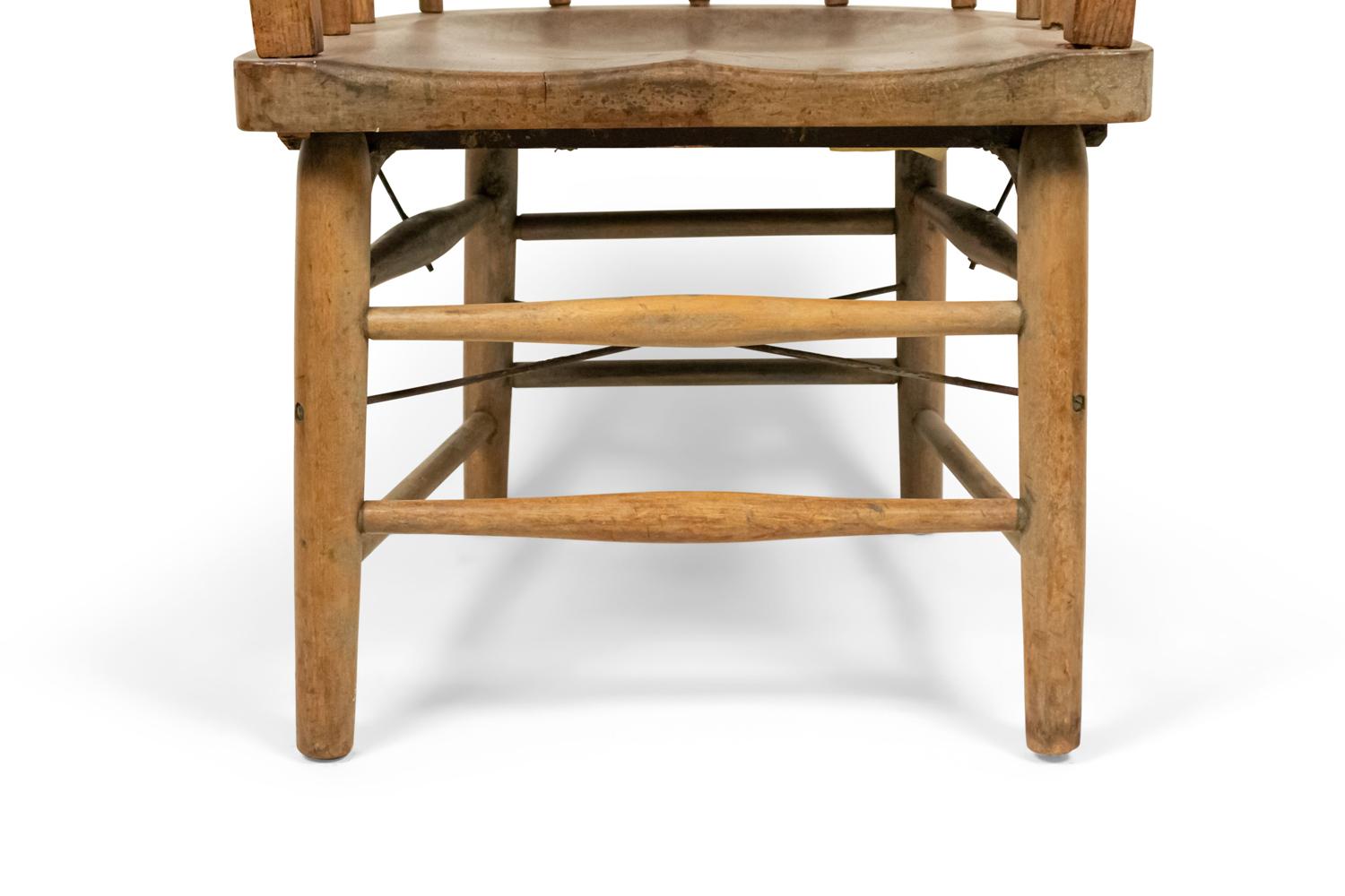 13 Fauteuils en chêne de style capitaine américain en vente 5