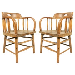 13 fauteuils américains en chêne de style capitaine