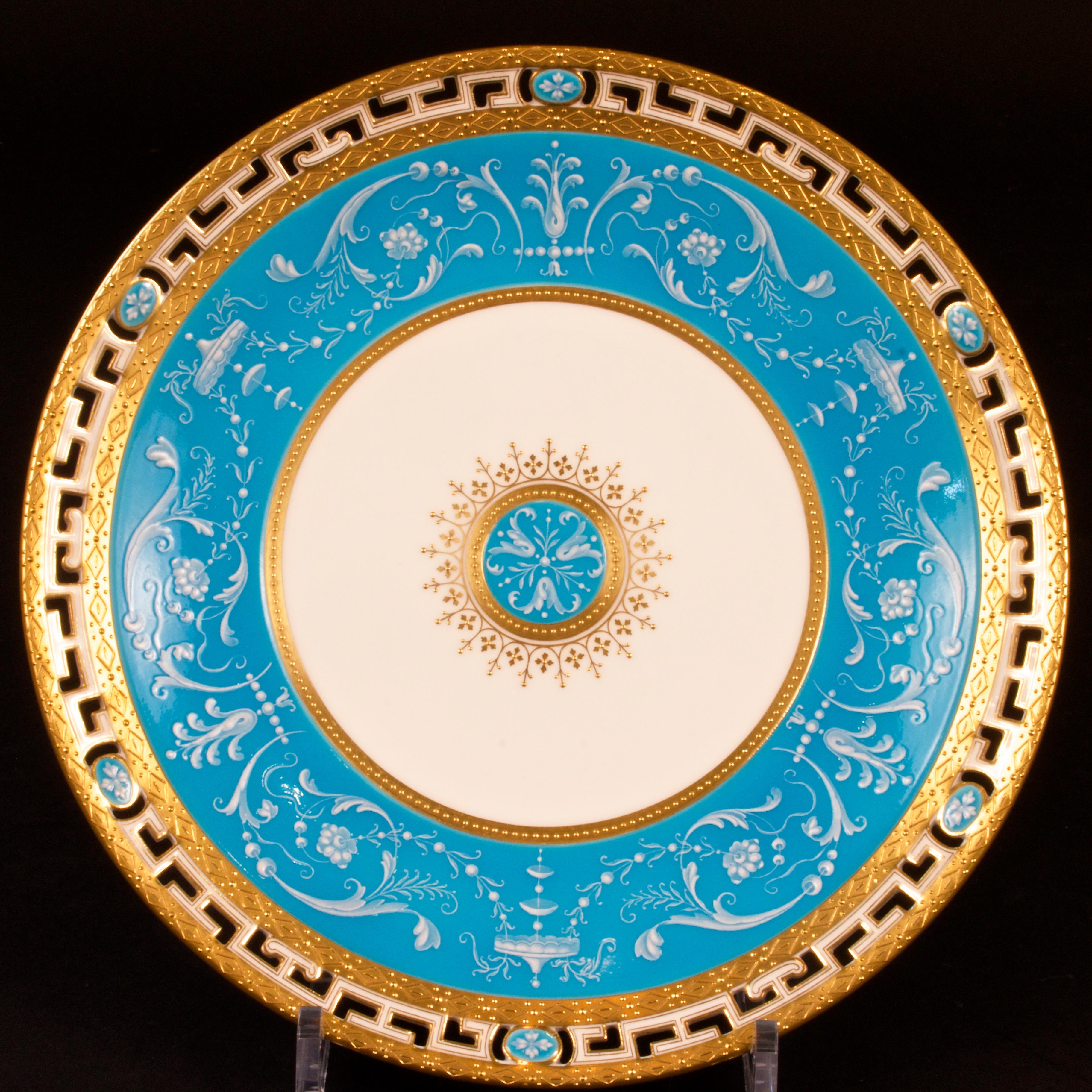 Here is an elegant set of gilded cabinet, service or dinner plates from Minton, Stoke-on-Trent, England. The plates are all decorated with Bleu Celeste or 