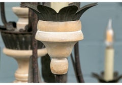 Araña de madera y hierro de gran tamaño de 13 brazos