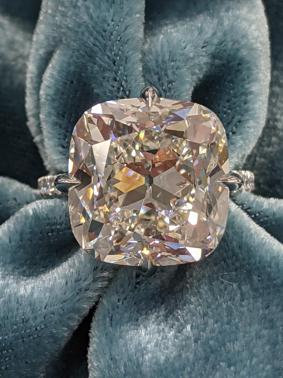 13 carat ring