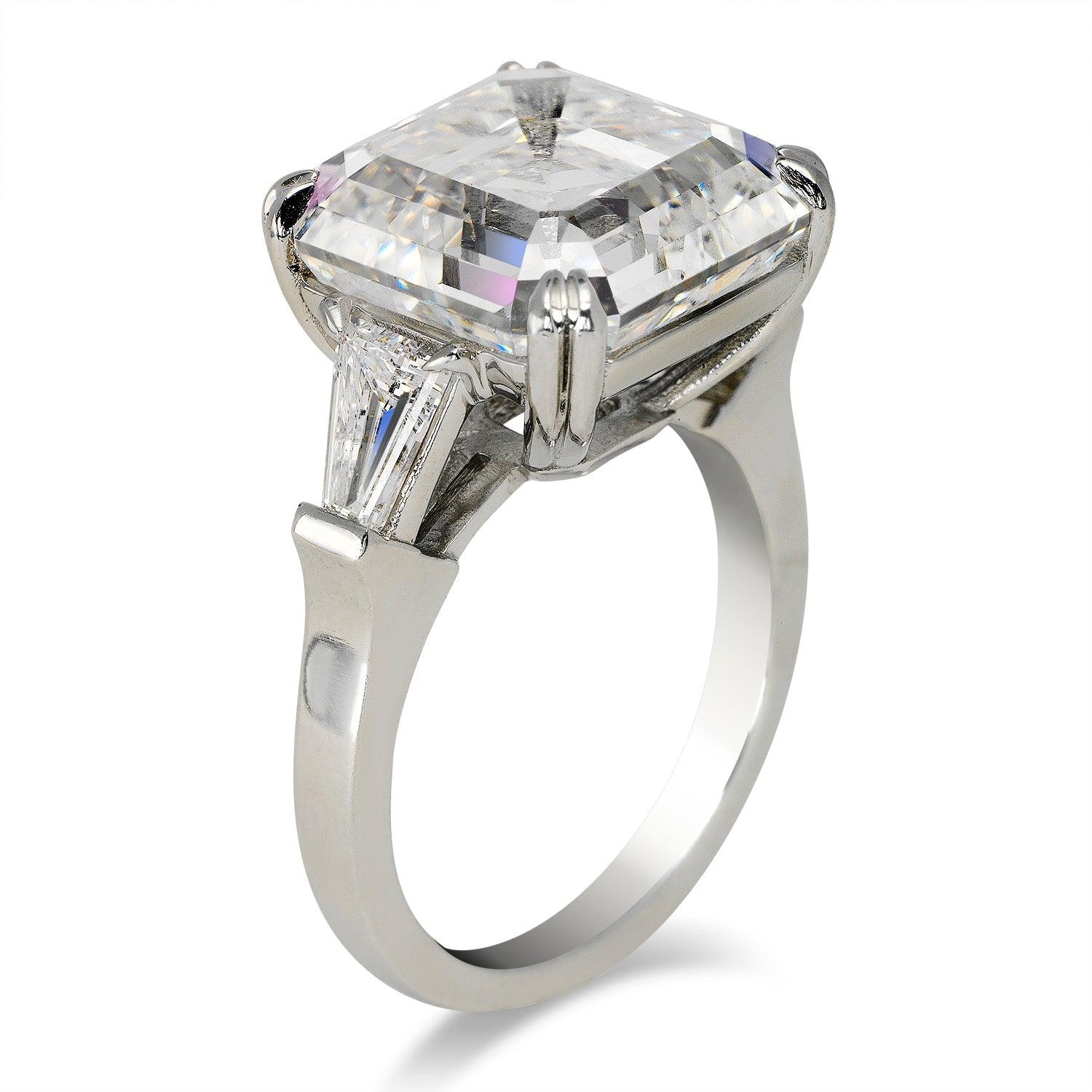13 Karat Asscher-Schliff Diamant Verlobungsring GIA zertifiziert G VVS2 im Zustand „Neu“ im Angebot in New York, NY