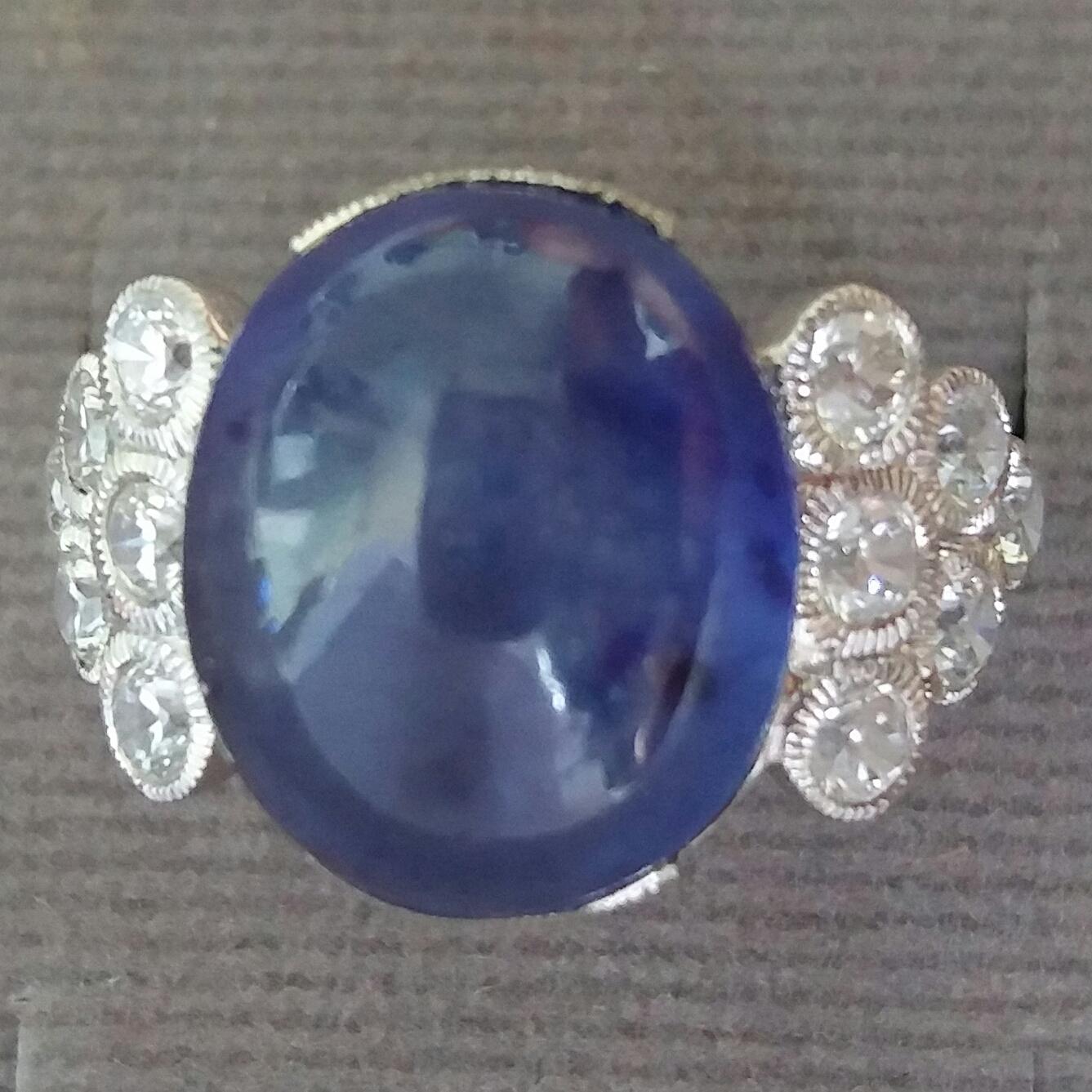 Contemporary 13 Carat Blue Sapphire Oval Cabochon Gold Full Cut Round Diamonds Cocktail Ring For Sale