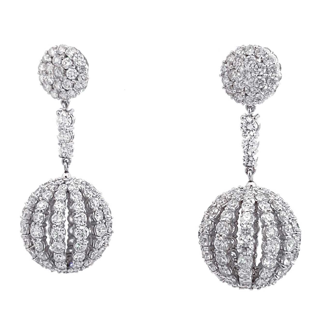 Contemporary 13 Carat Diamond Drop Dangle Earrings For Sale