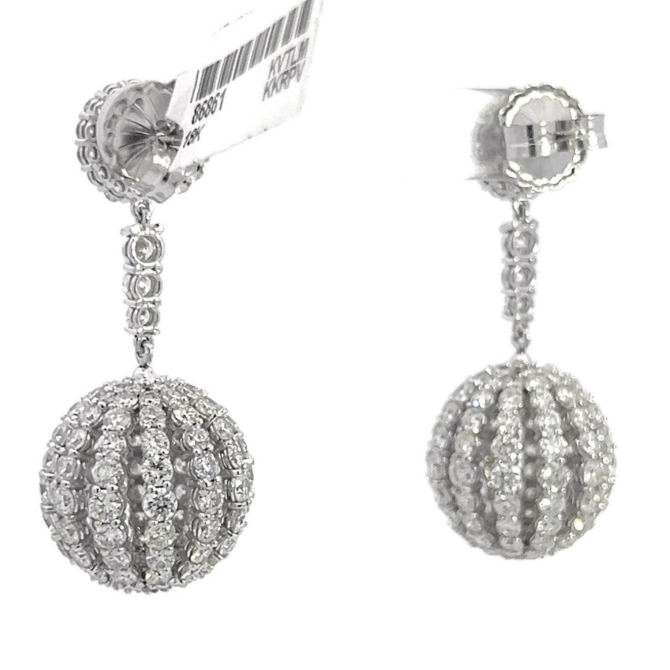 Women's 13 Carat Diamond Drop Dangle Earrings For Sale